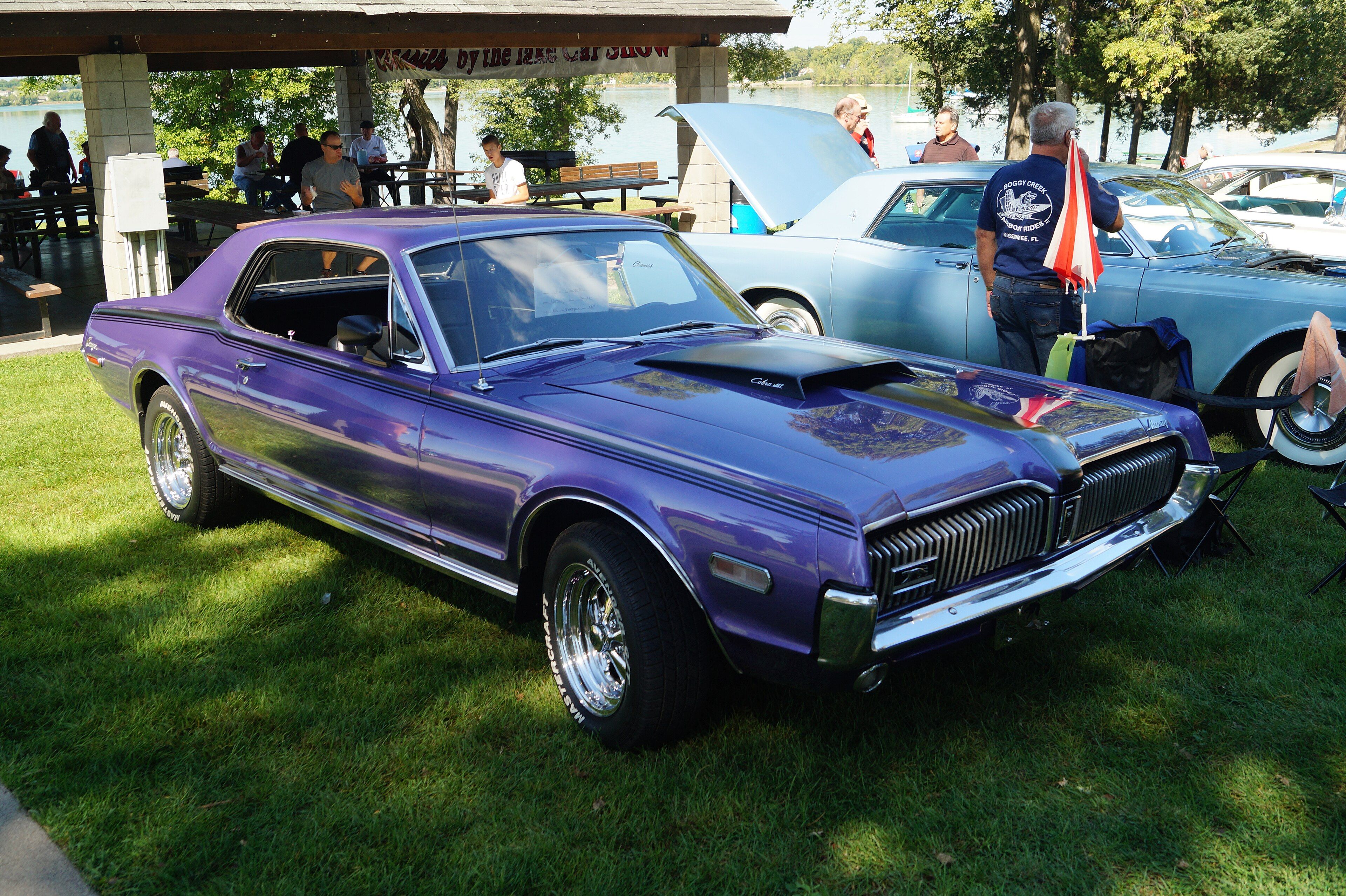 1968 Mercury Cougar hardtop coupe, front three-quarter view