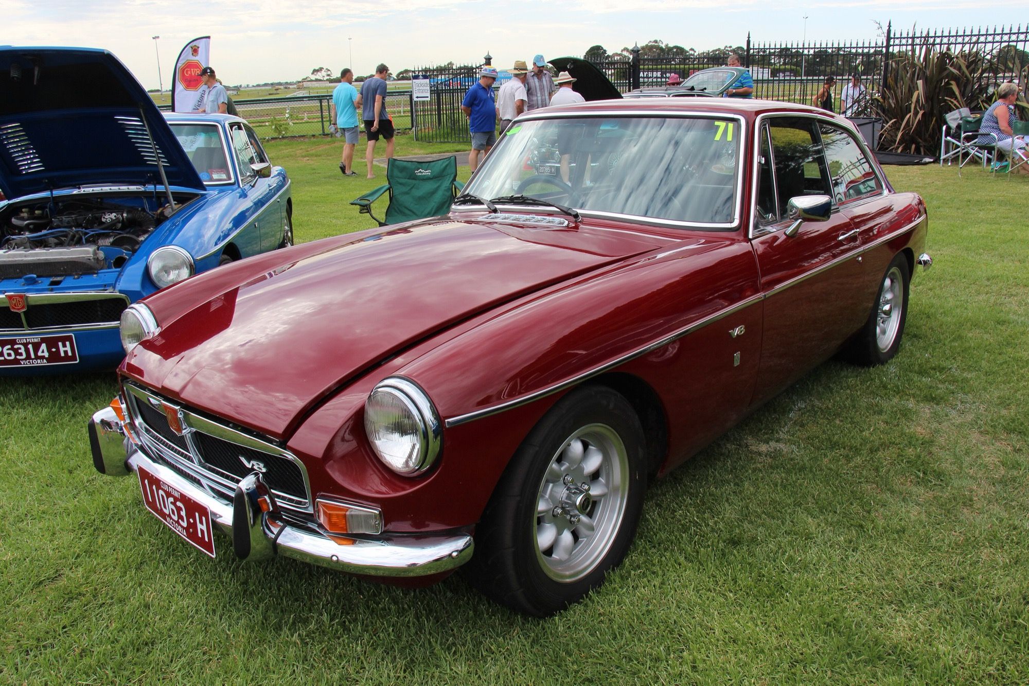 1973 MGB GT V8 coupe with chrome bumpers, front three-quarter view