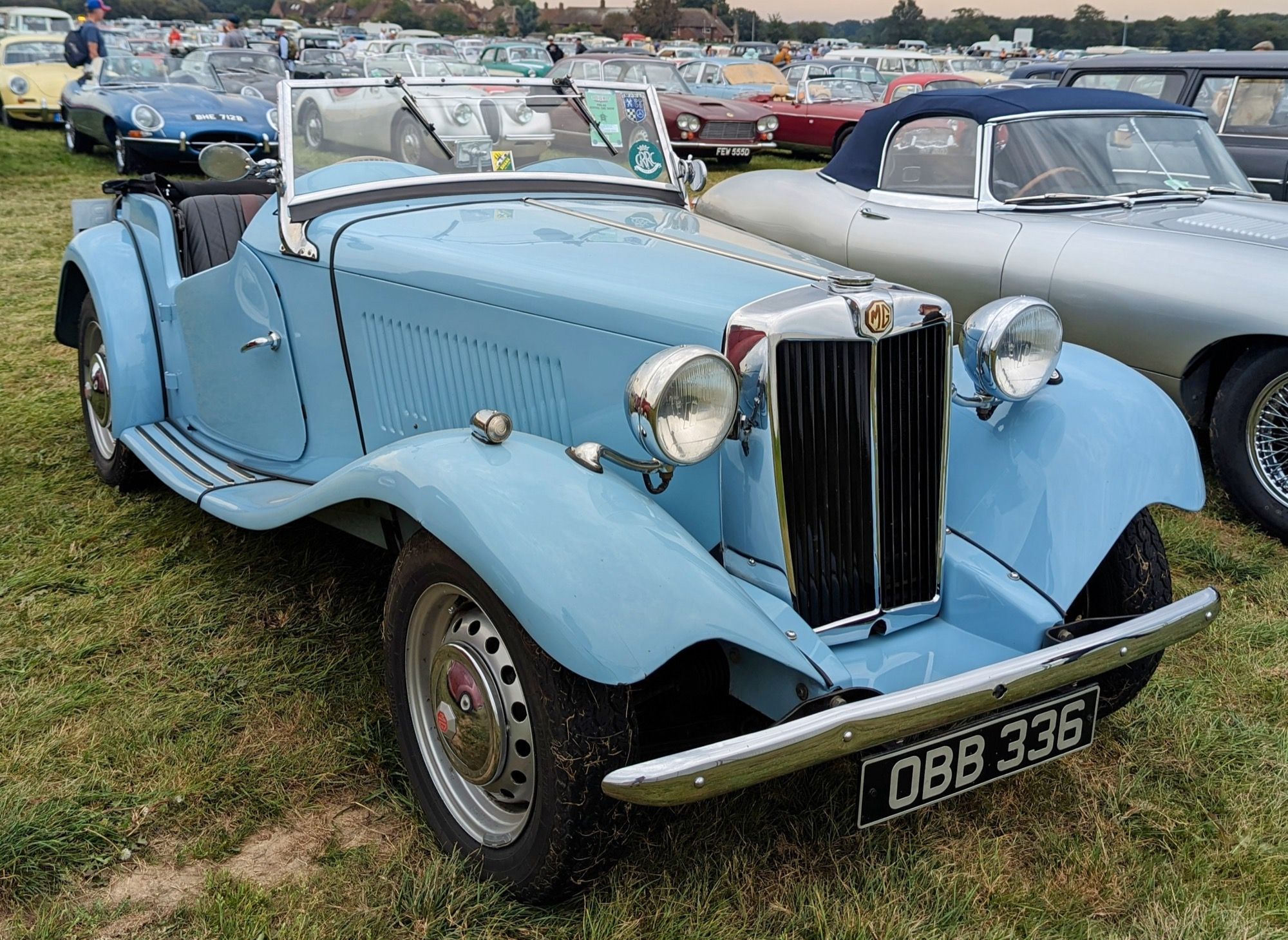 1950 MG TD Midget roadster, front three-quarter view