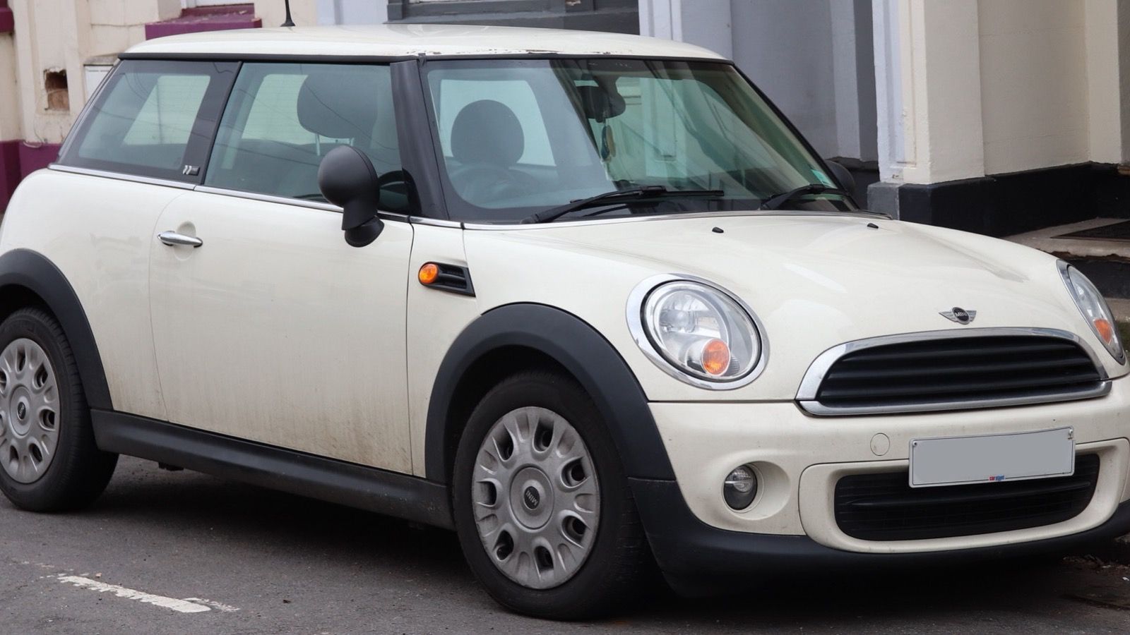2012 Mini Cooper (R56) hatch, front view