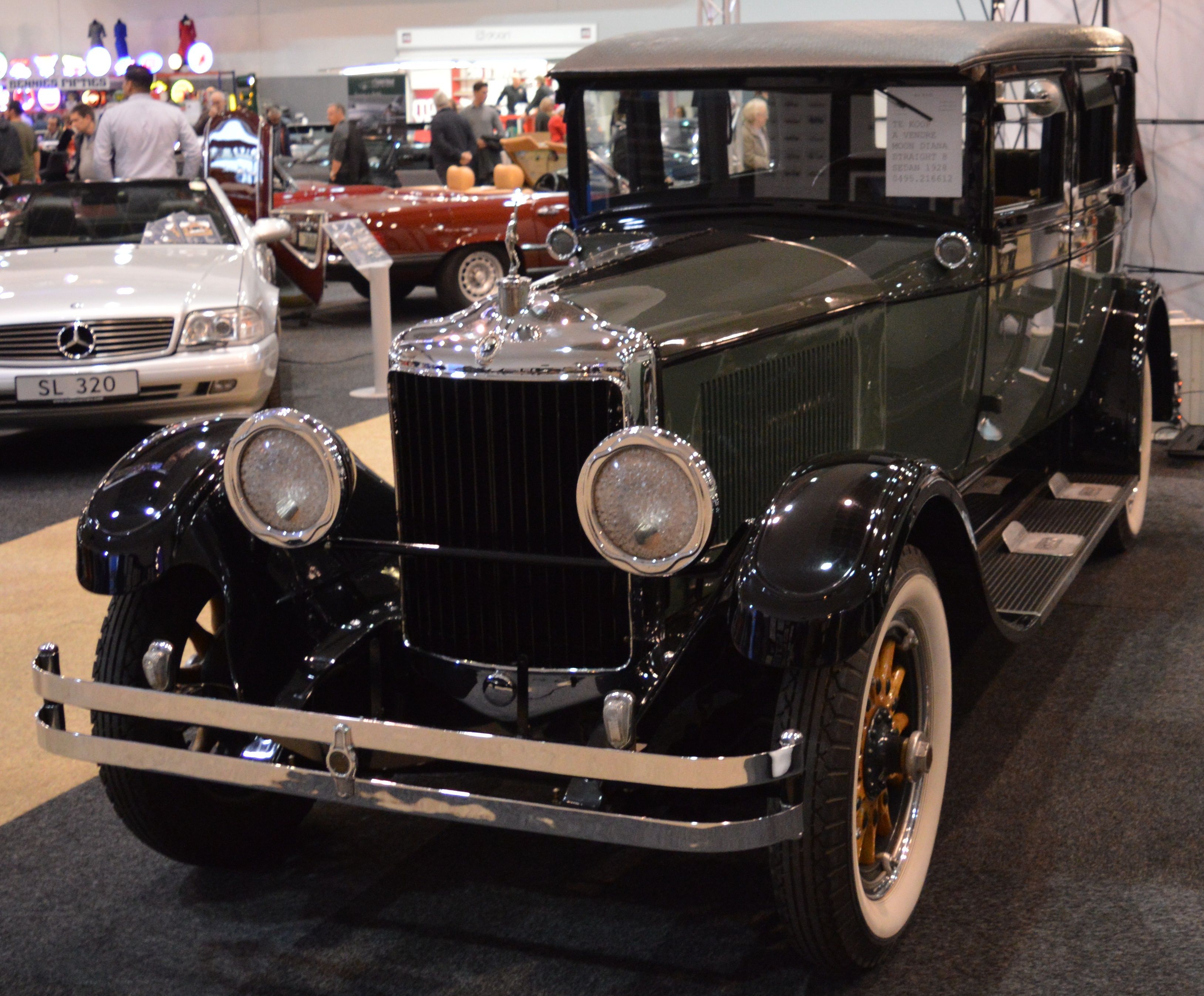 1928 Diana (Moon) straight-eight, front three-quarter view