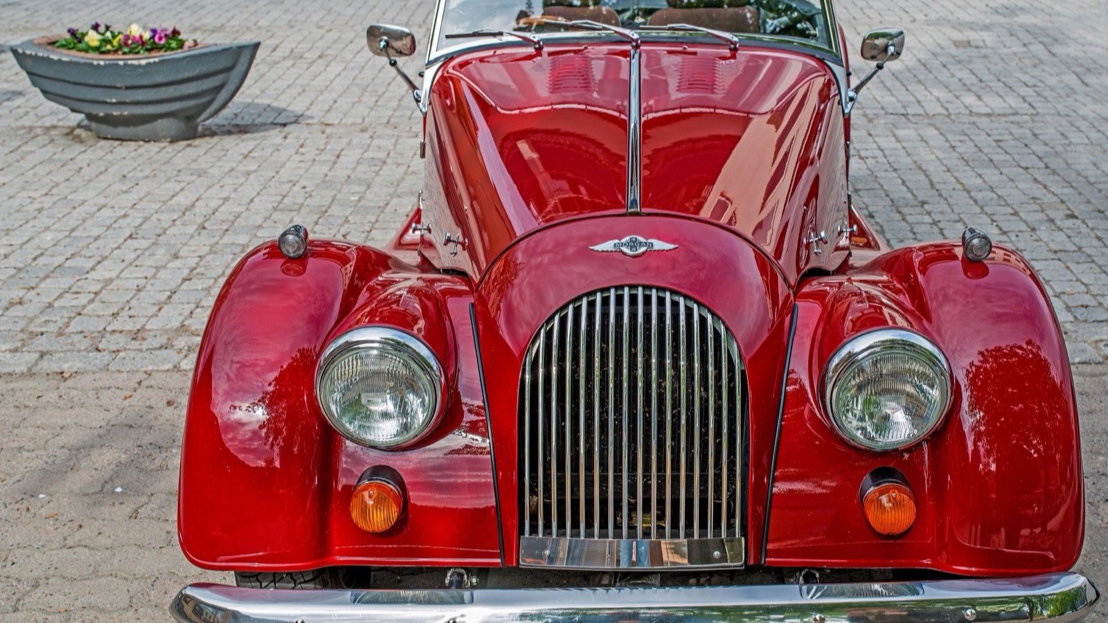 Regal Red 2003 Morgan 4/4 1800 Runabout, front view