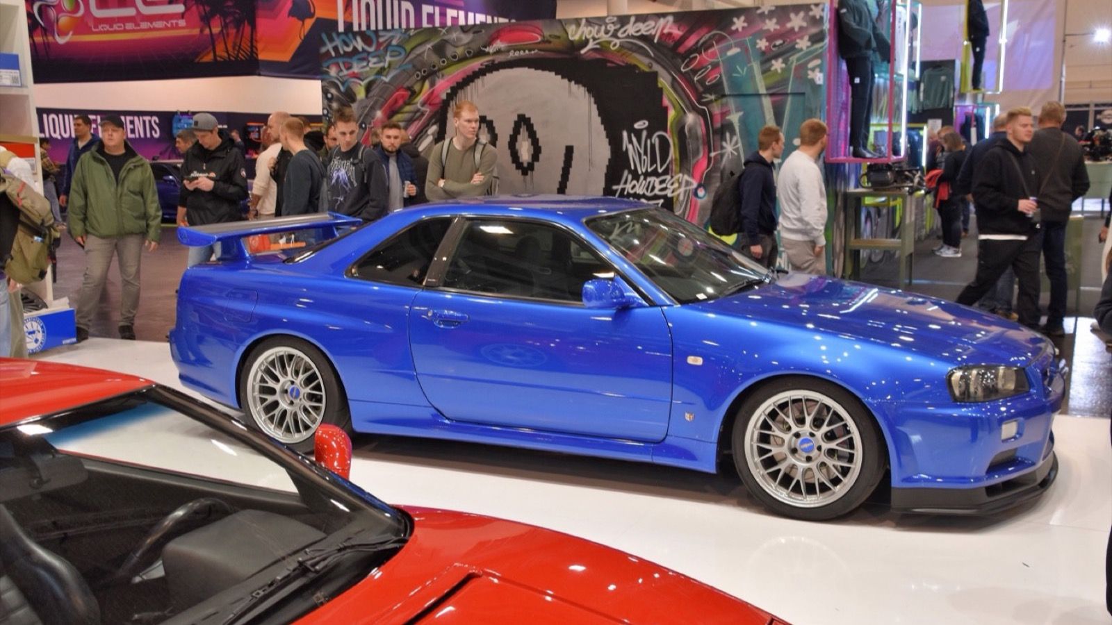 Bayside Blue 2002 Nissan Skyline GT-R V-Spec (R34), side profile