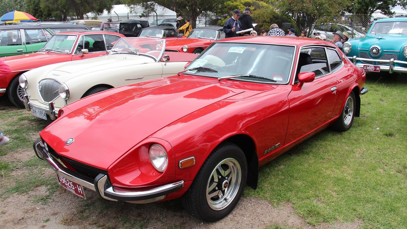 1975 Datsun 260Z (S30) — red, front three-quarter view