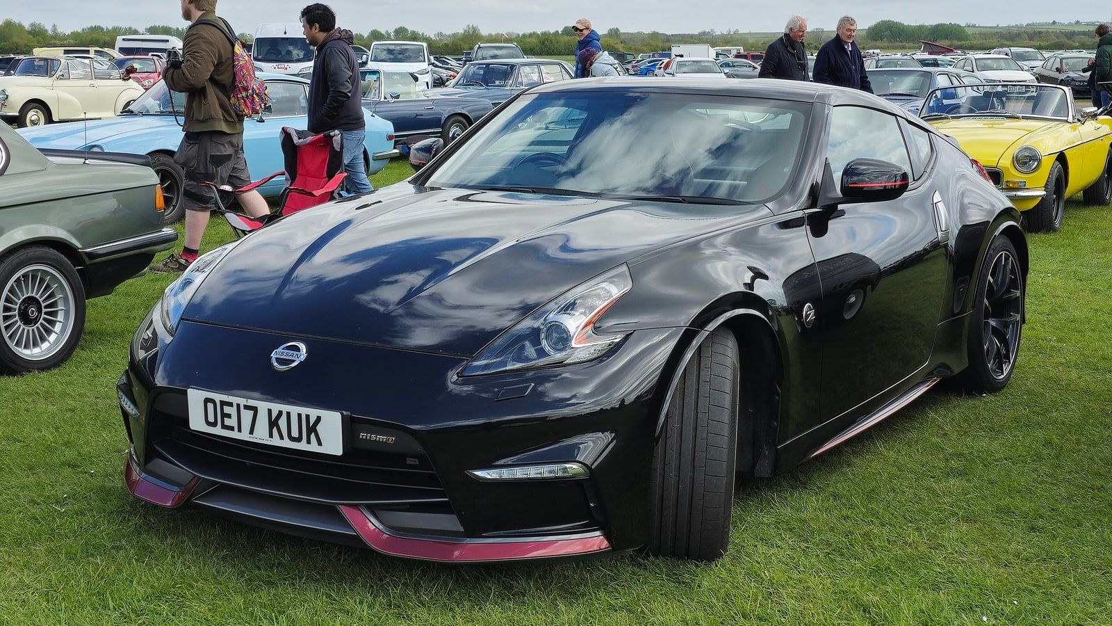 2017 Nissan 370Z Nismo (Z34) — black, front three-quarter view