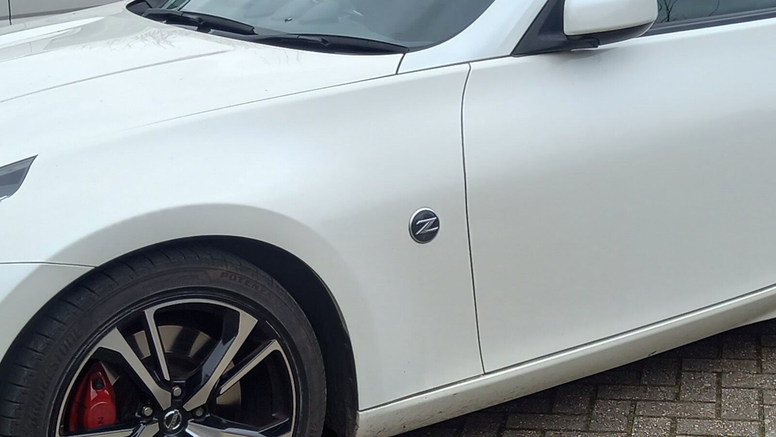 2018 Nissan 370Z (Z34) — front three-quarter view