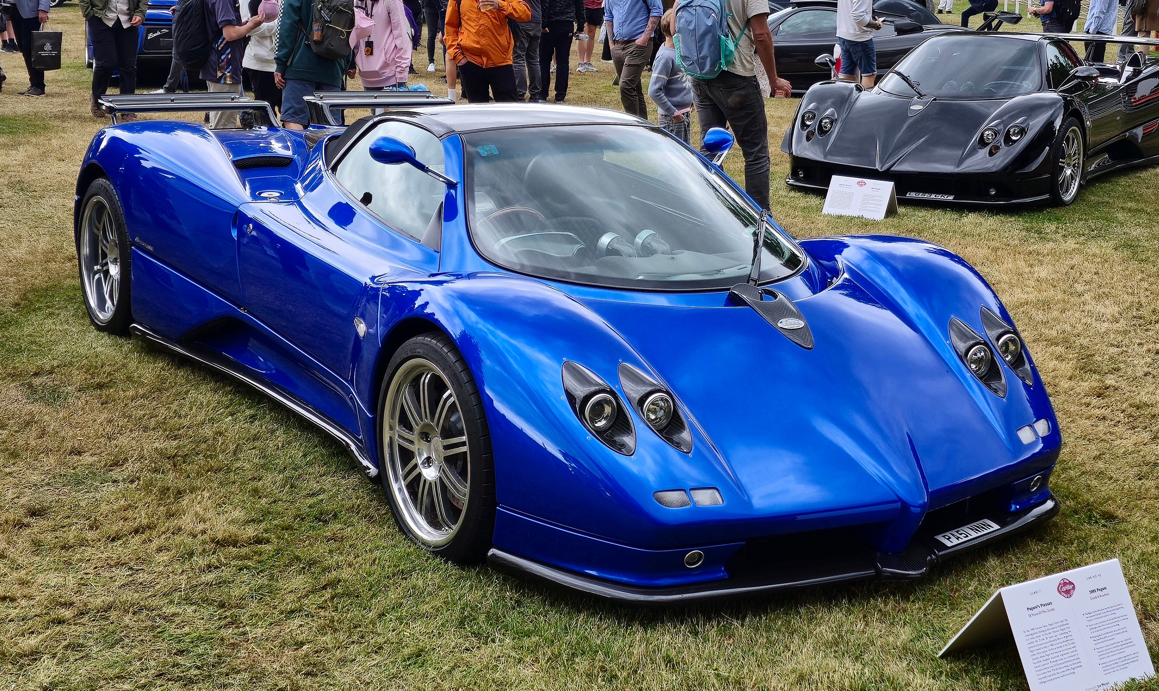 Pagani Zonda S Roadster, front three-quarter view