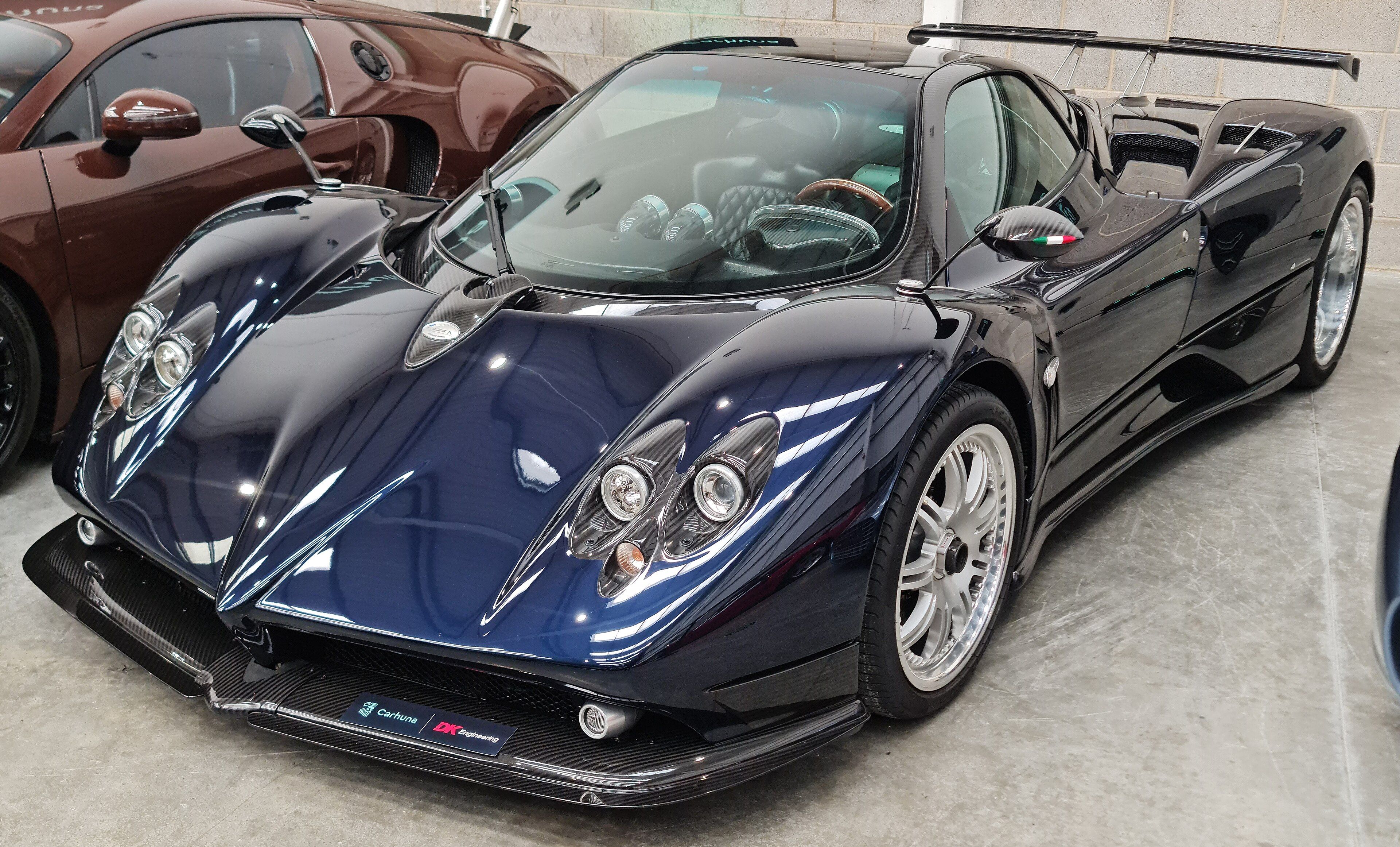 Pagani Zonda F, front three-quarter view