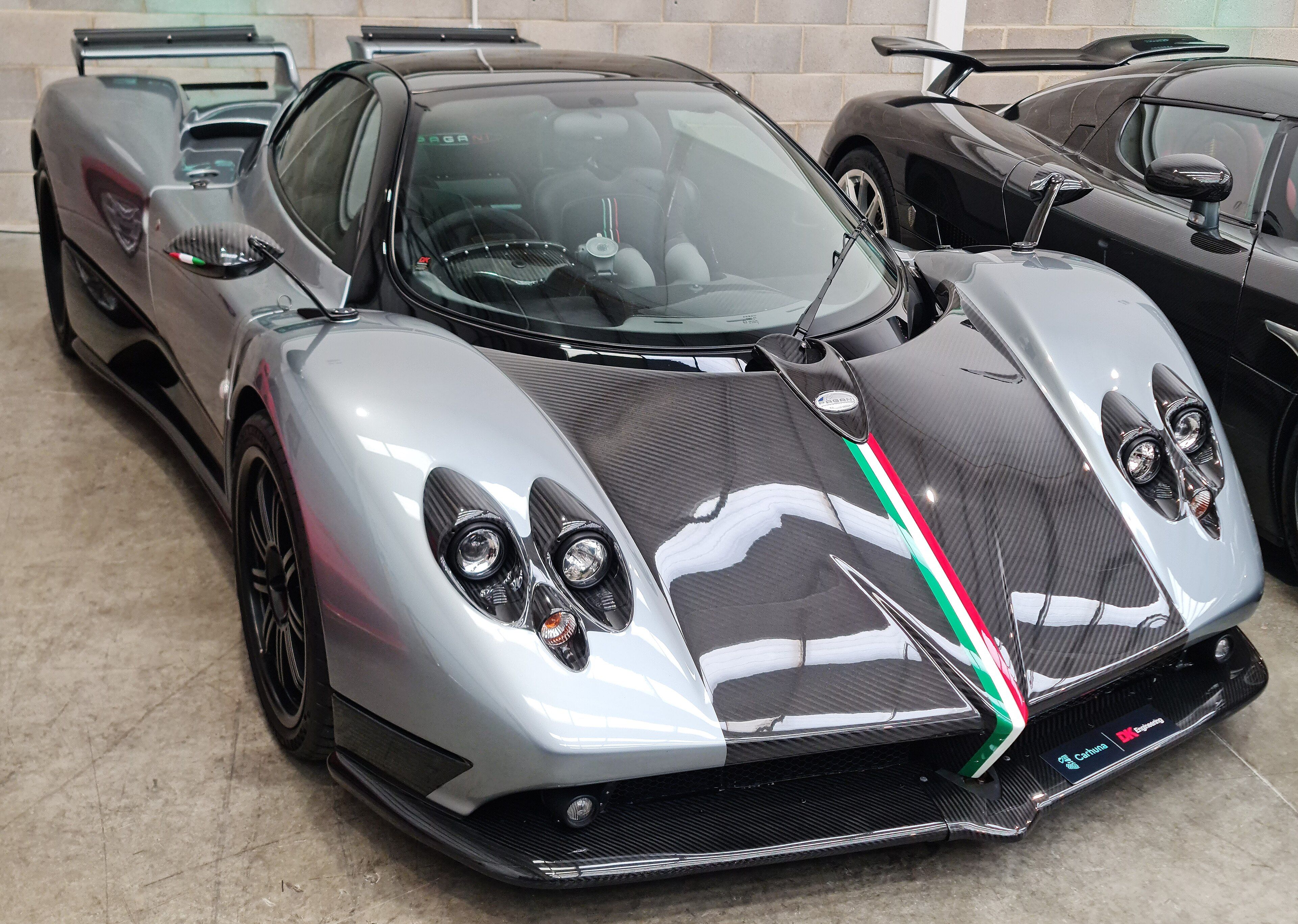 Silver Pagani Zonda C12, front three-quarter view