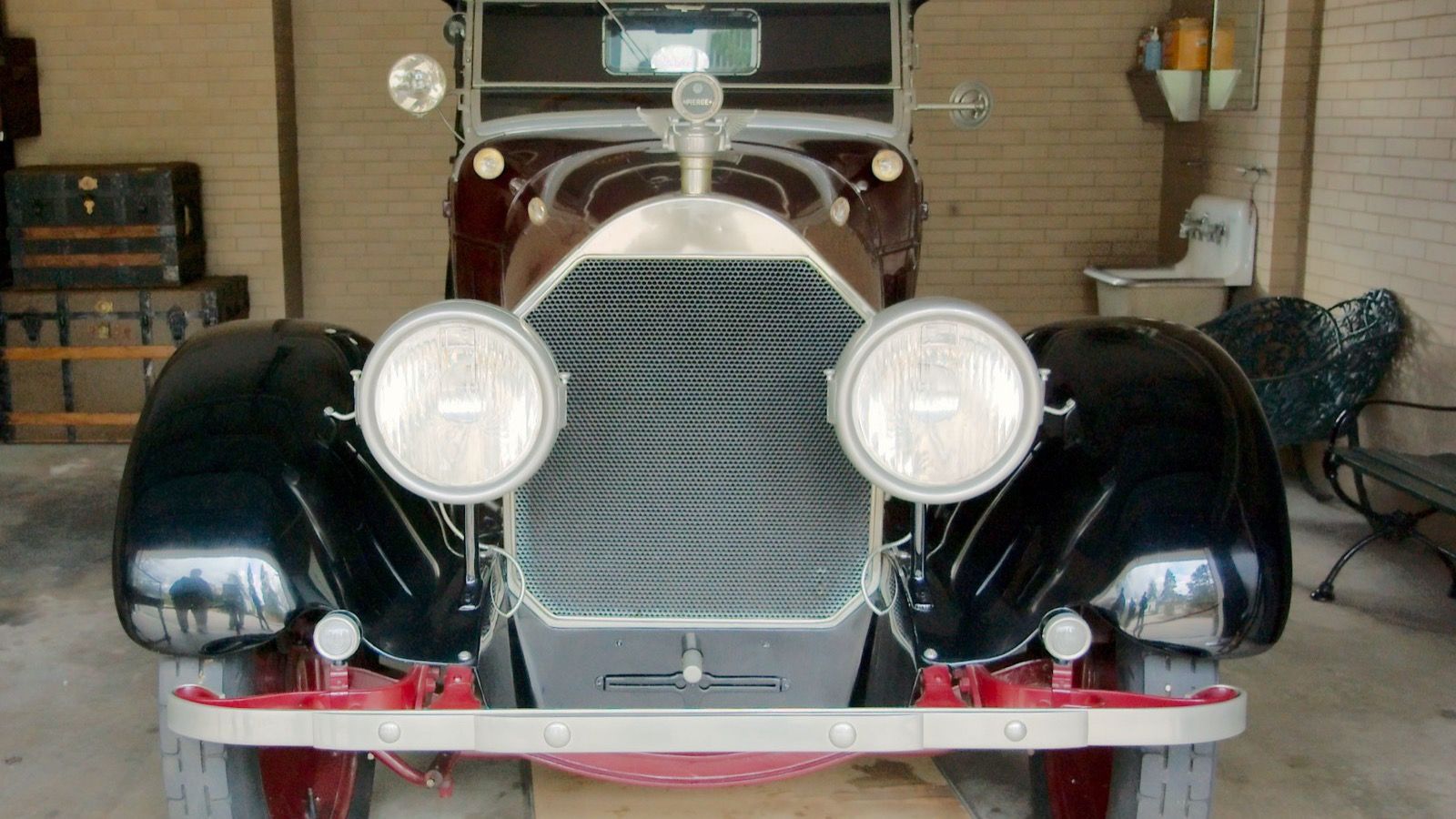 1919 Pierce-Arrow Model 48-B5 roadster, front three-quarter view