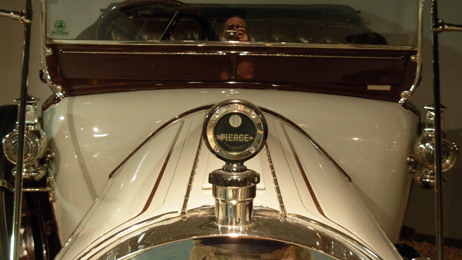 1913 Pierce-Arrow 66-A-1 seven-passenger touring car, front three-quarter view