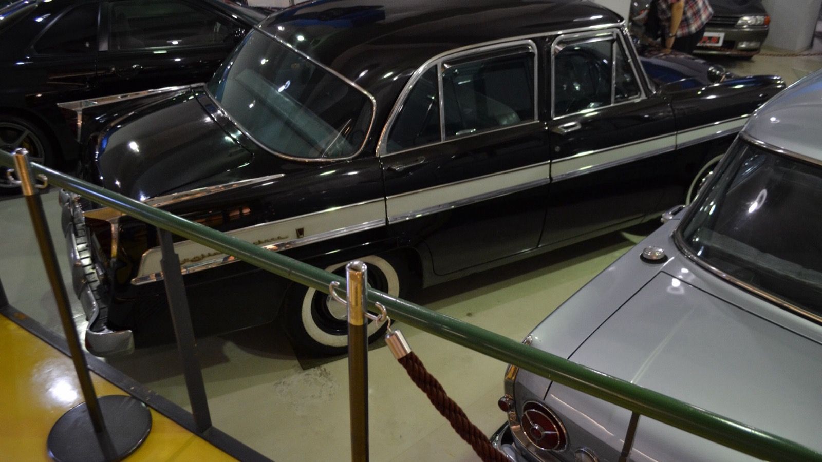 Cream Prince ALSID-1 Skyline Deluxe first-generation sedan on museum display, front three-quarter view