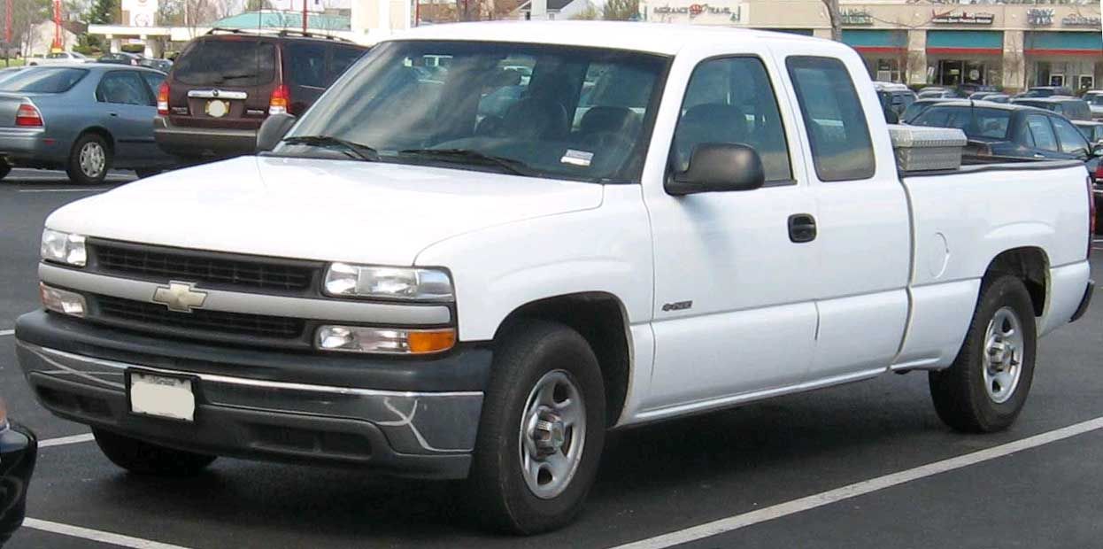 White 1999–2002 Chevrolet Silverado Extended Cab, representative Fleetside photograph