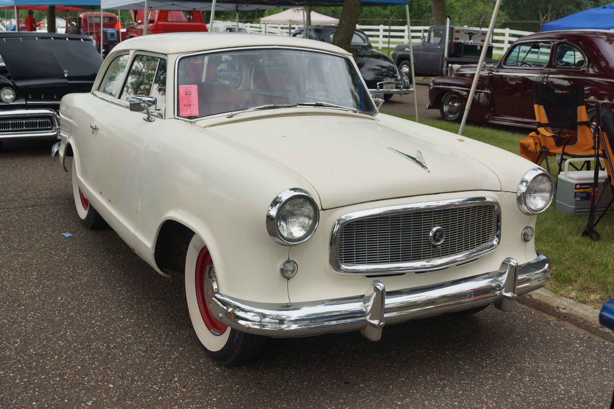 Cream 1958 Rambler American Super two-door sedan, front three-quarter view
