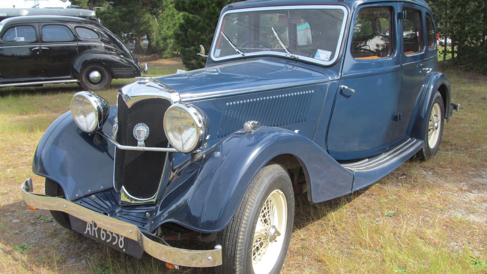 1937 Riley Nine saloon, front three-quarter view