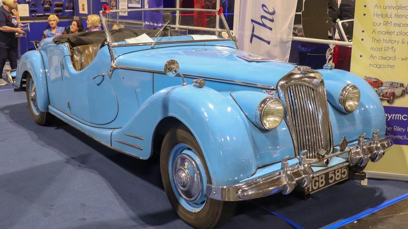 1949 Riley RMC 2½-litre three-seat roadster, front three-quarter view
