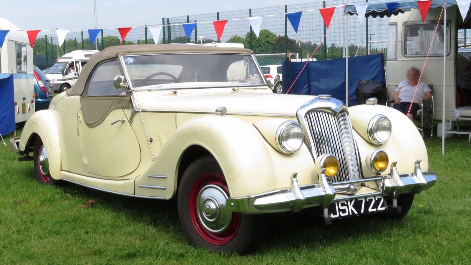 1950 Riley RMC 2½-litre roadster, front three-quarter view
