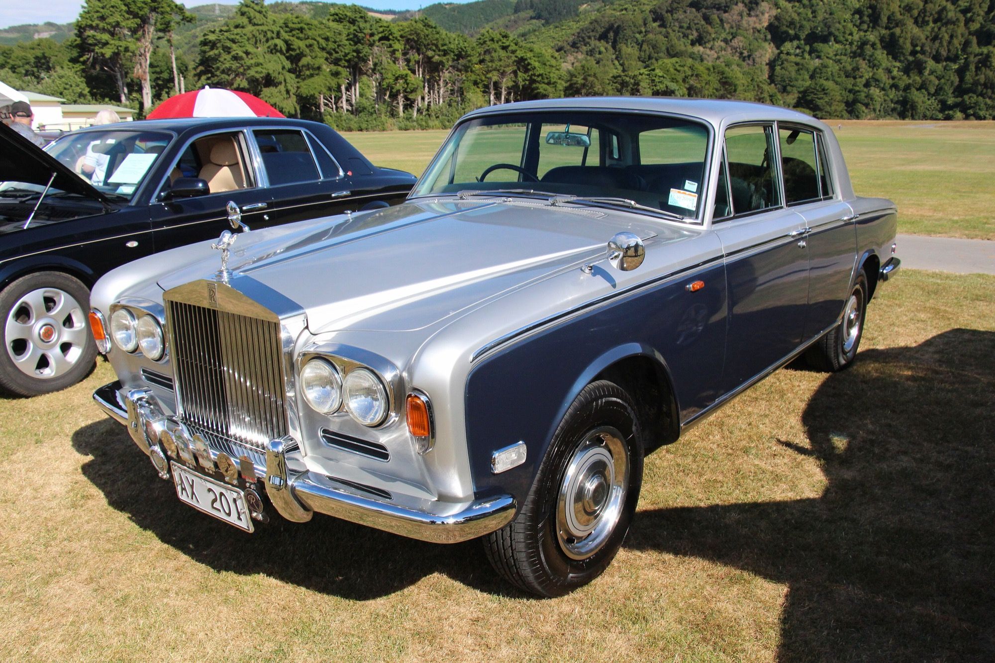1972 Rolls-Royce Silver Shadow I saloon, front three-quarter view