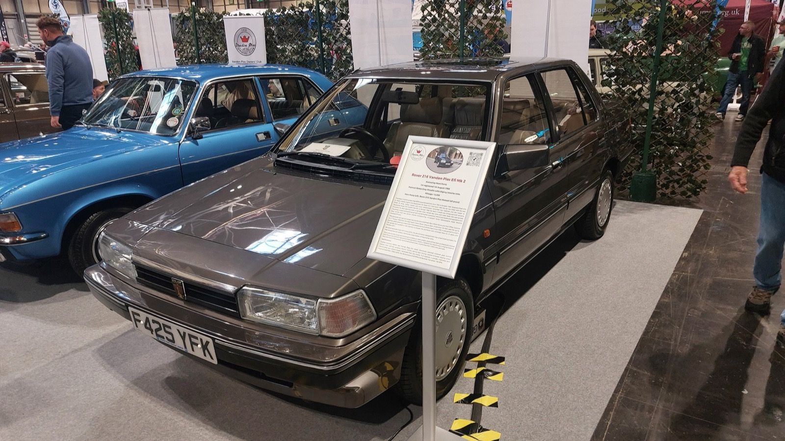Grey 1988 Rover 216 Vanden Plas saloon, front three-quarter view