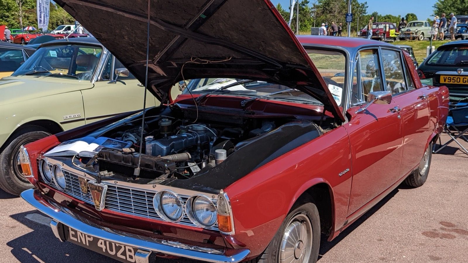 Silver 1964 Rover 2000 (P6) saloon, front three-quarter view