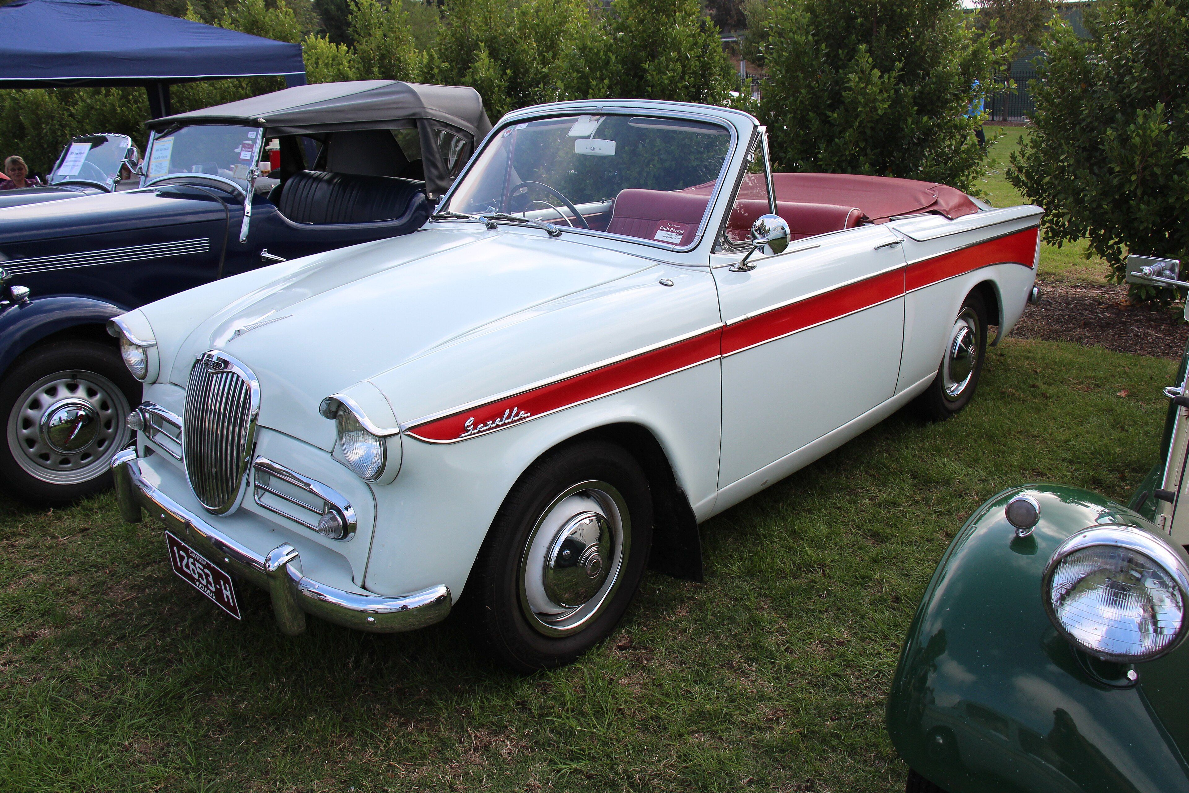 1963 Singer Gazelle Series IIIC saloon, front three-quarter view
