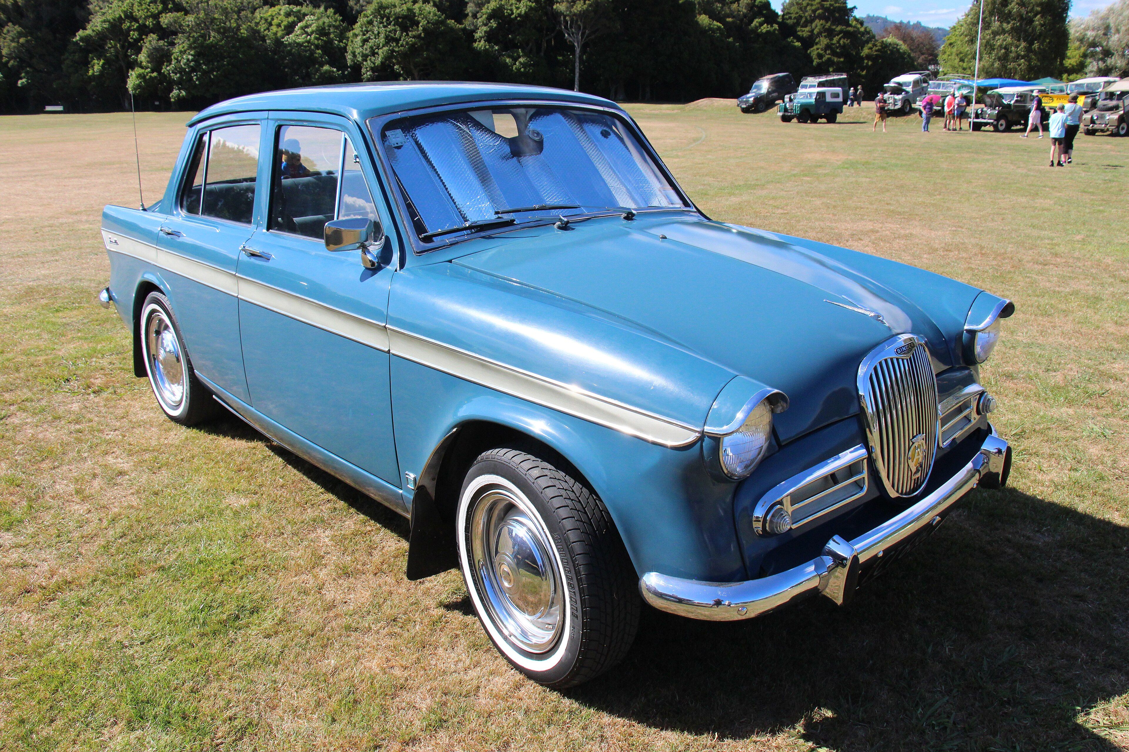 1964 Singer Gazelle Series V saloon, front three-quarter view