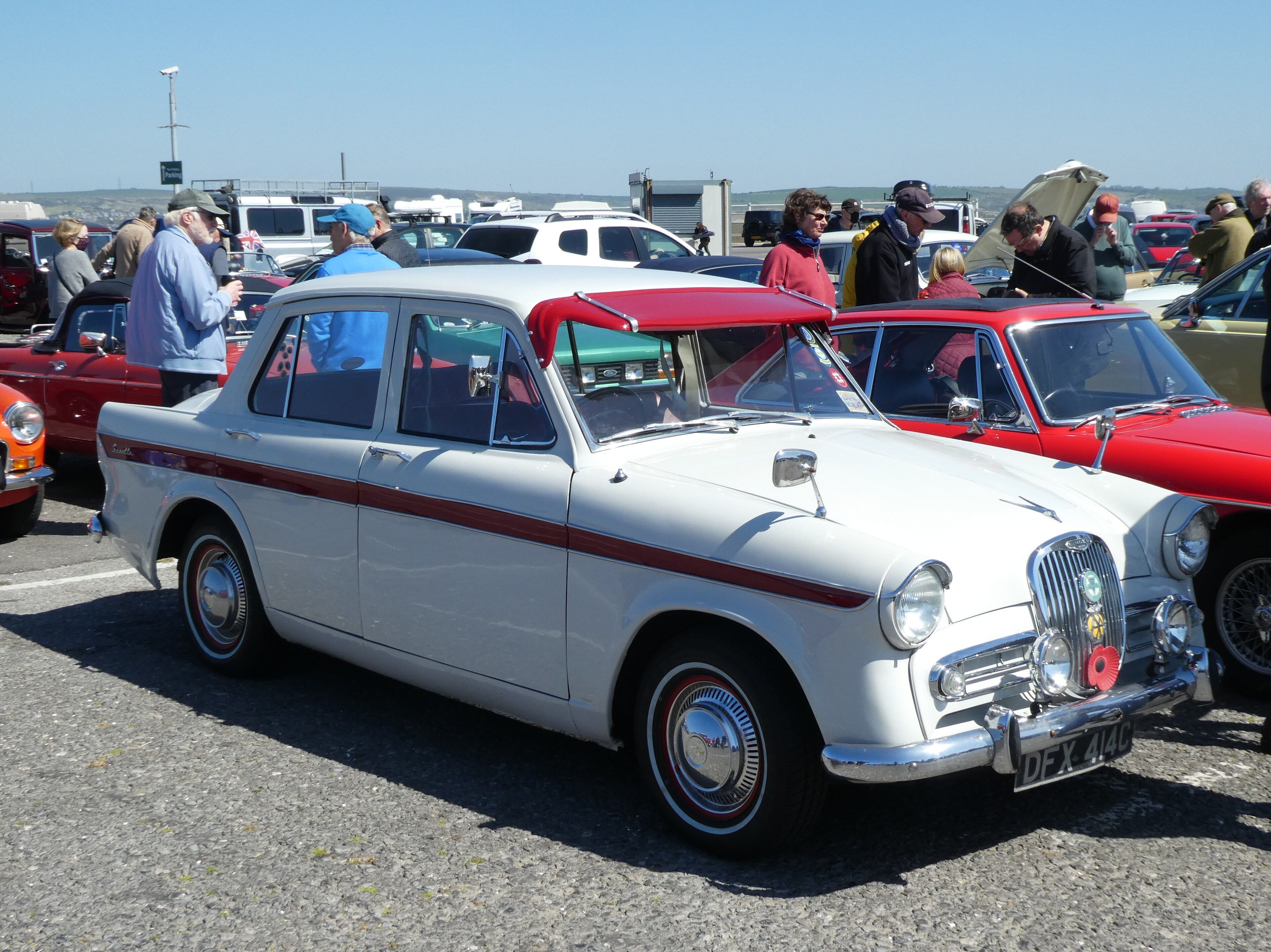 1965 Singer Gazelle V saloon, front three-quarter view