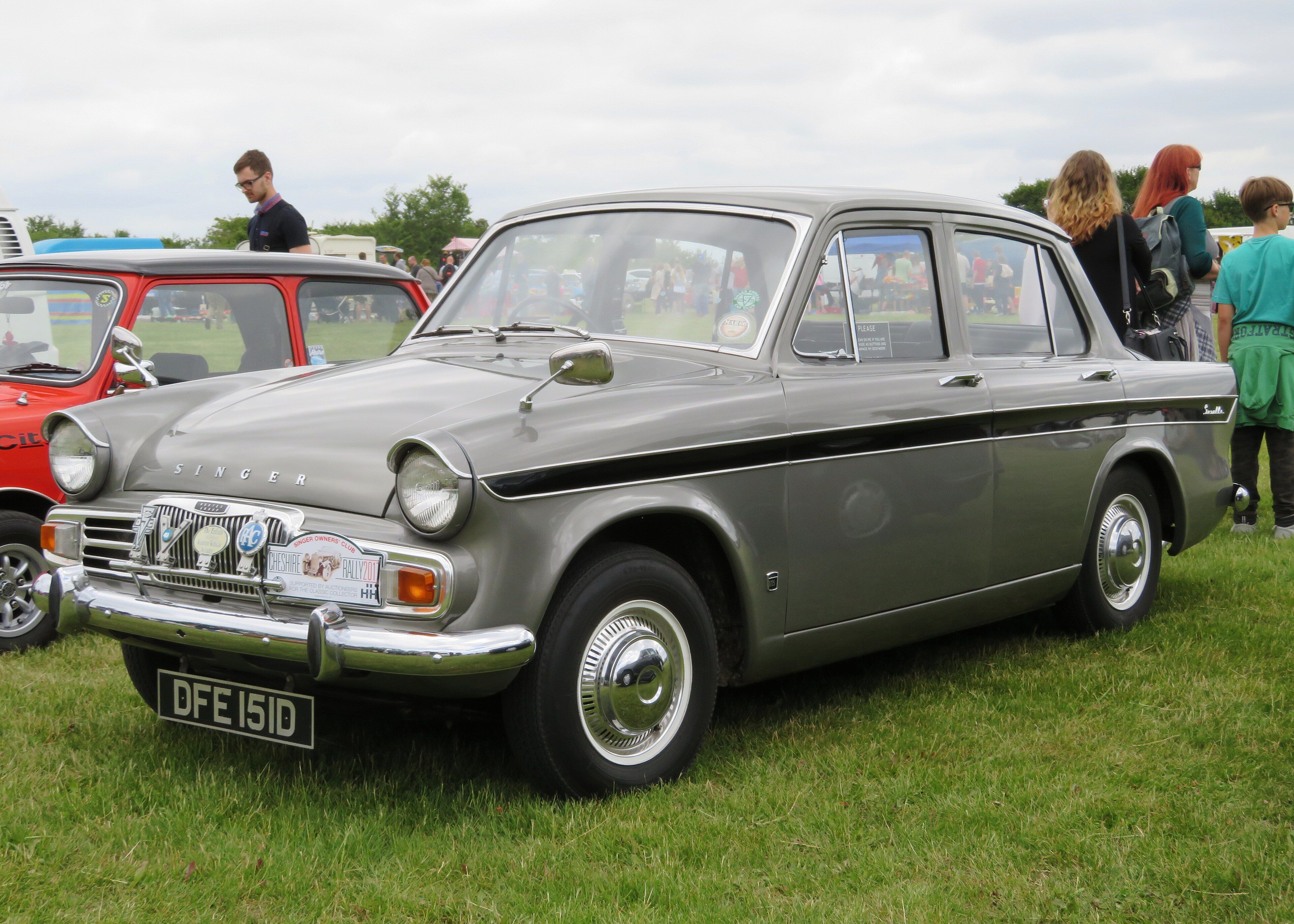 1966 Singer Gazelle VI 1725cc saloon, front three-quarter view