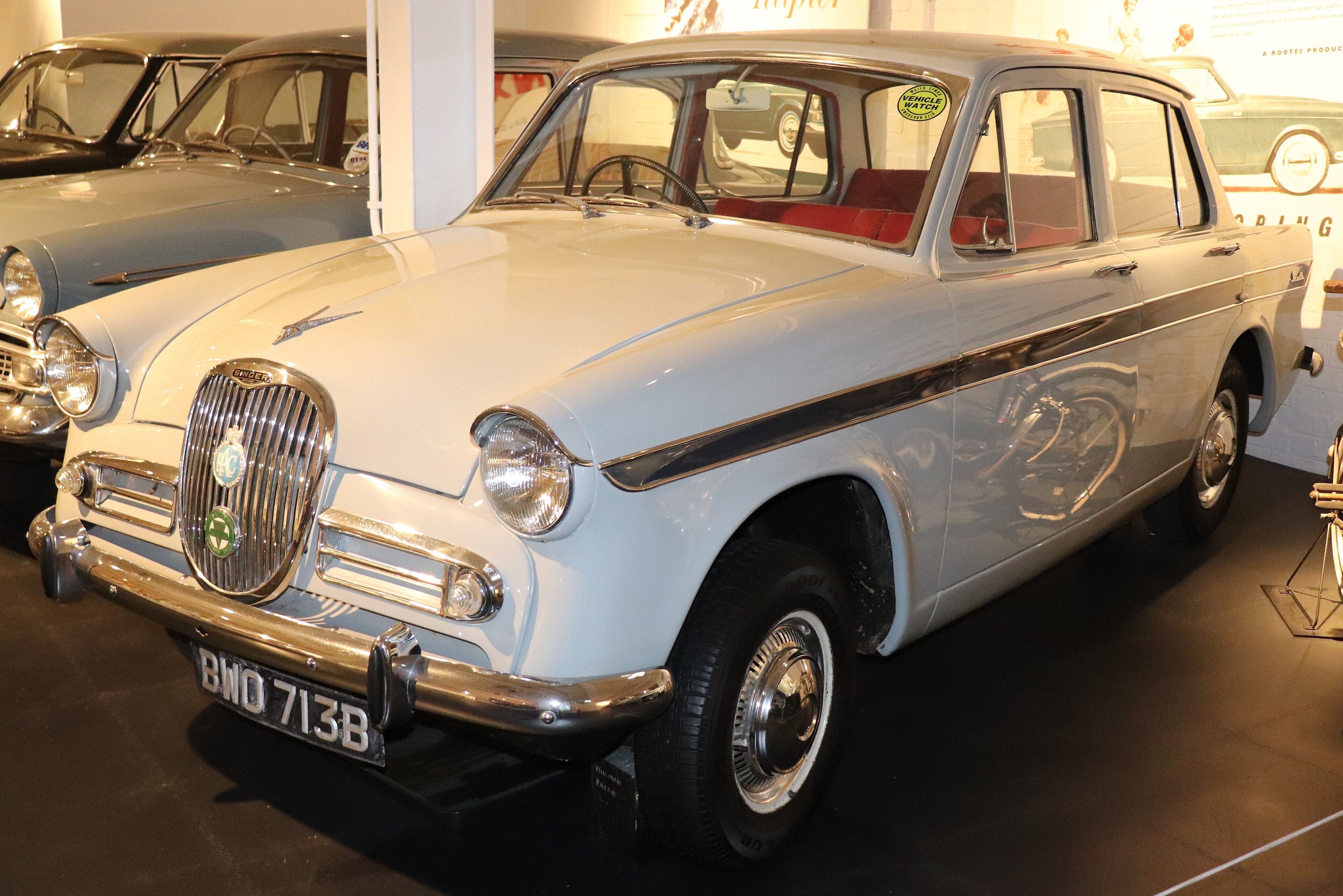 Cream 1964 Singer Gazelle Series V saloon, front three-quarter view
