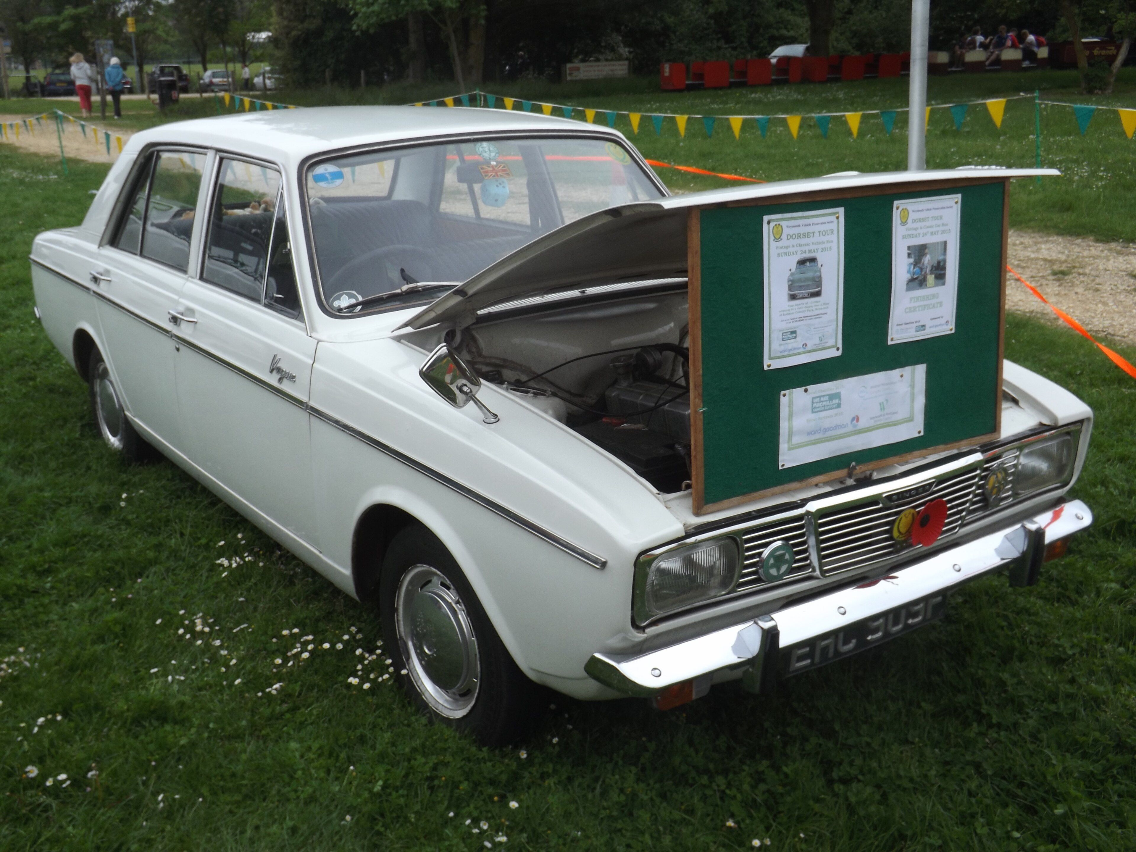 1967 Singer New Vogue saloon, front three-quarter view