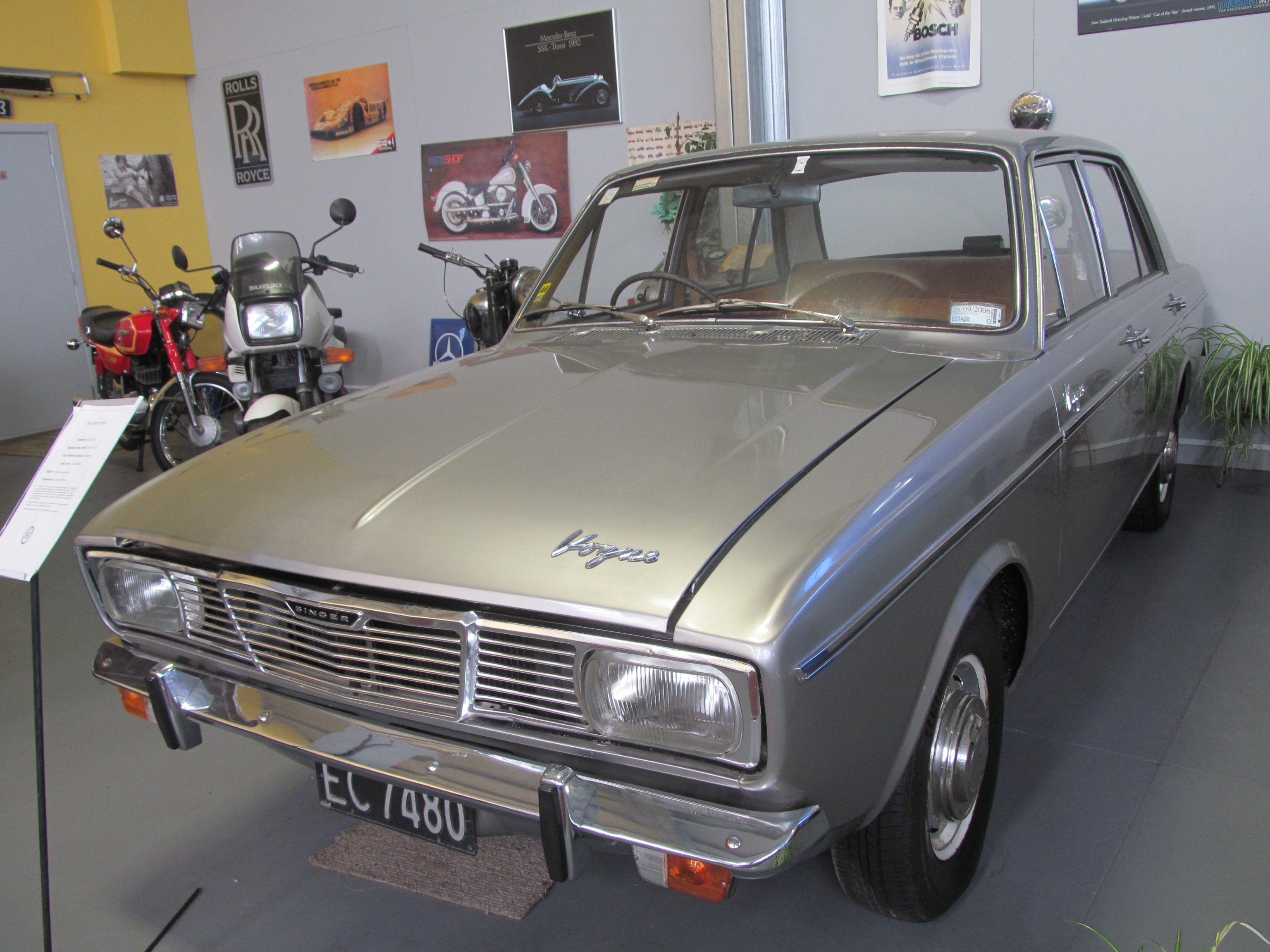 1969 Singer New Vogue saloon, front three-quarter view