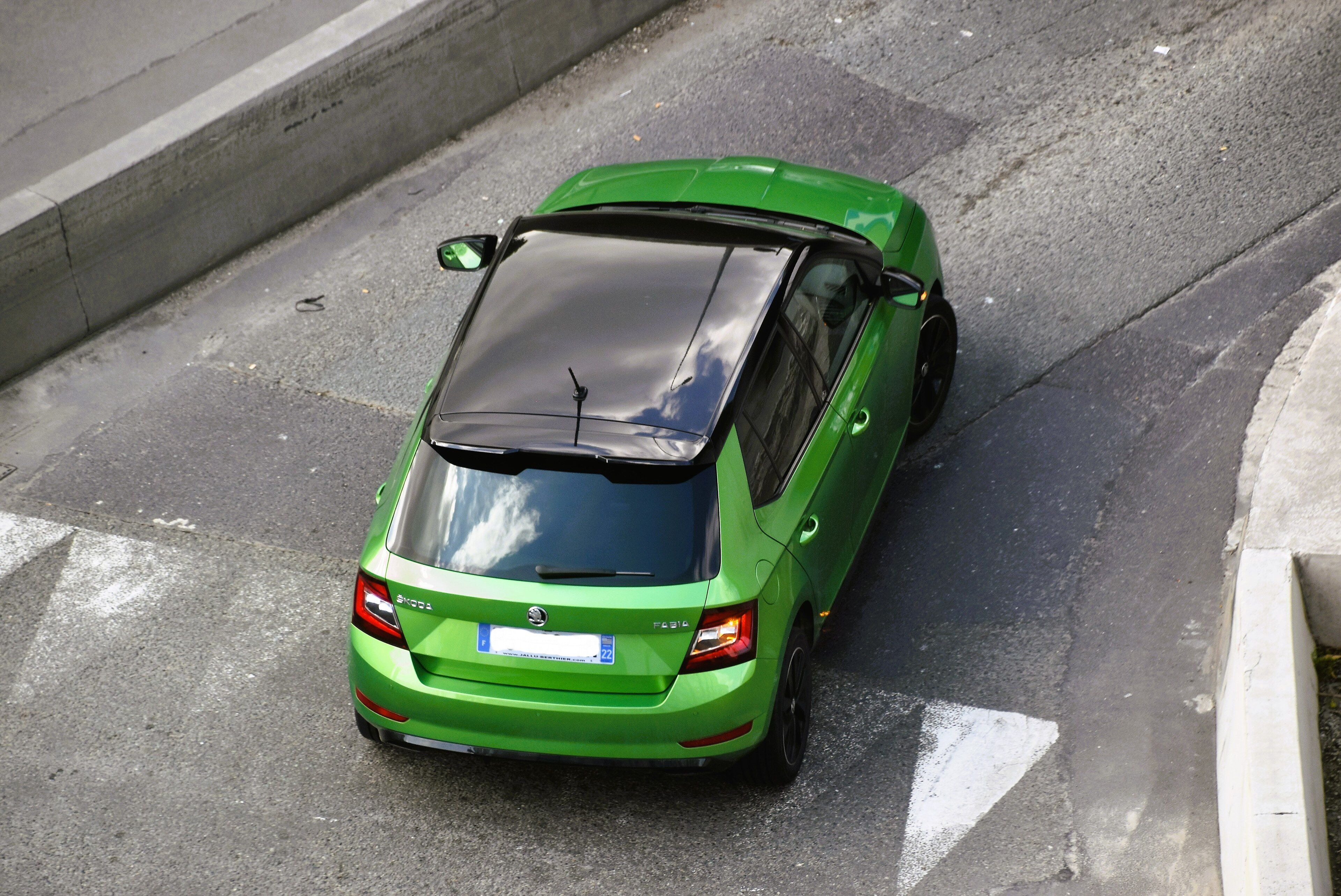 2020 Škoda Fabia III 1.0 MPI hatchback, front three-quarter view