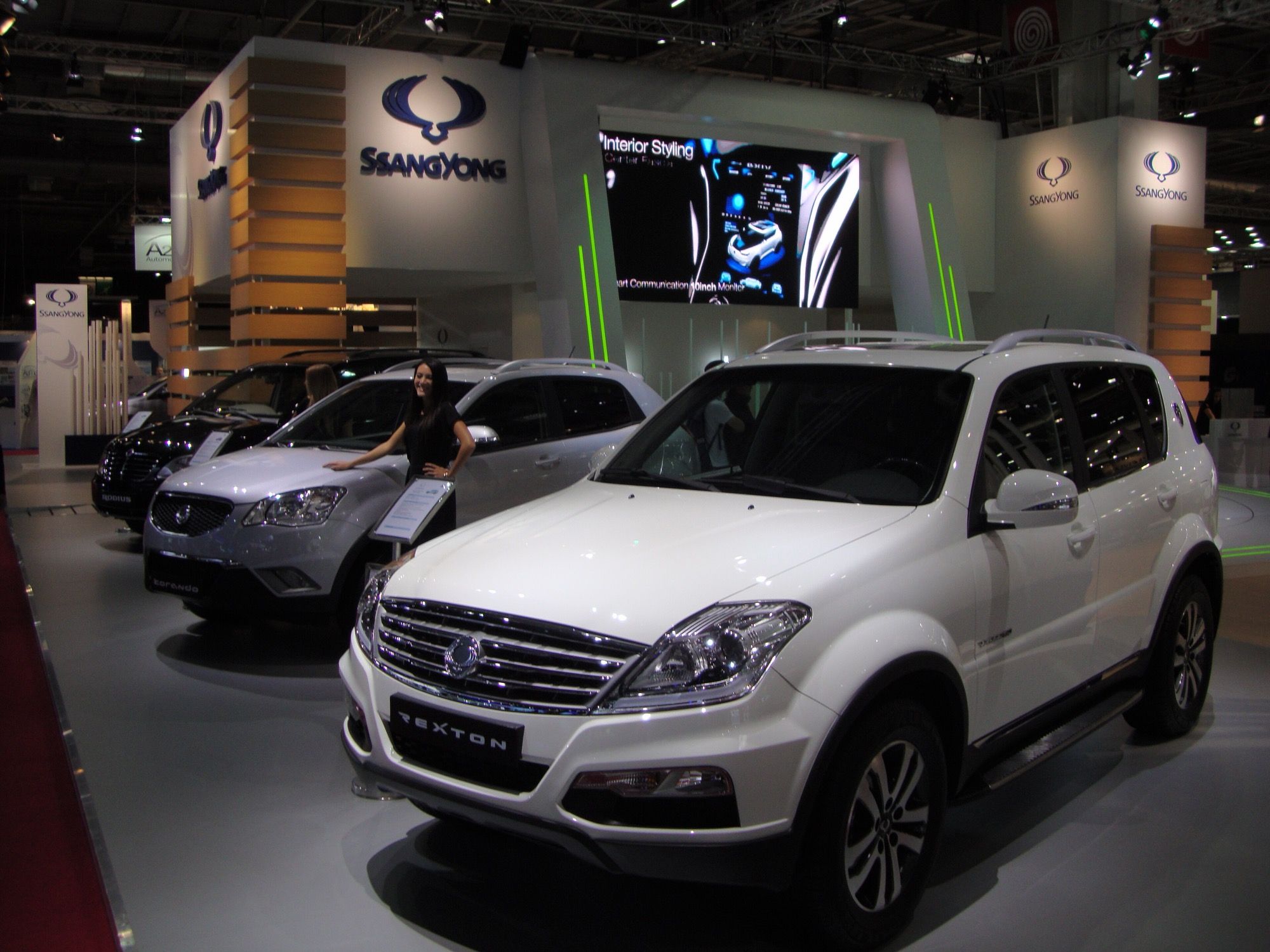 2012 SsangYong Rexton W, front three-quarter view