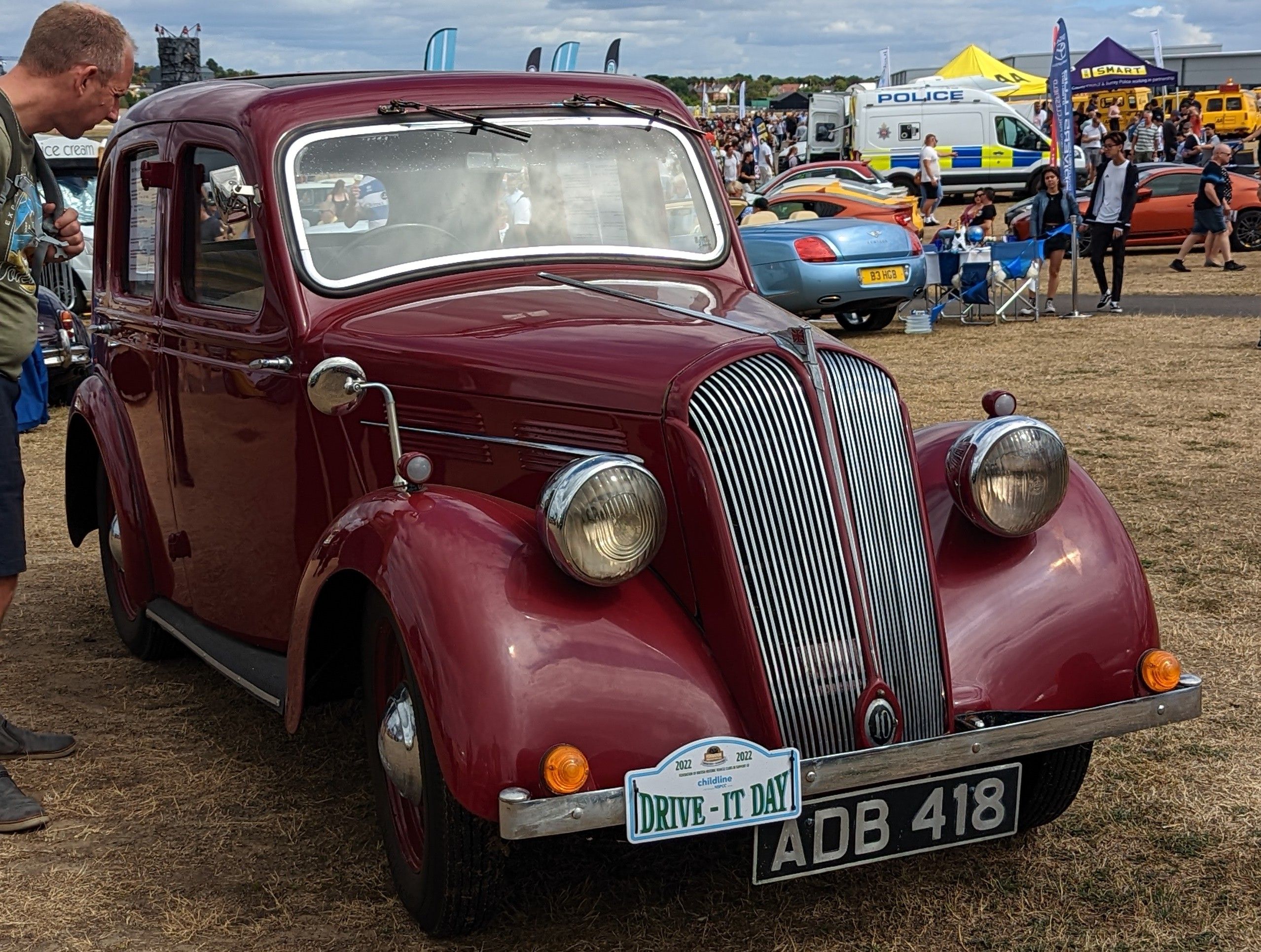 Green pre-war Standard Flying Ten saloon, front three-quarter view
