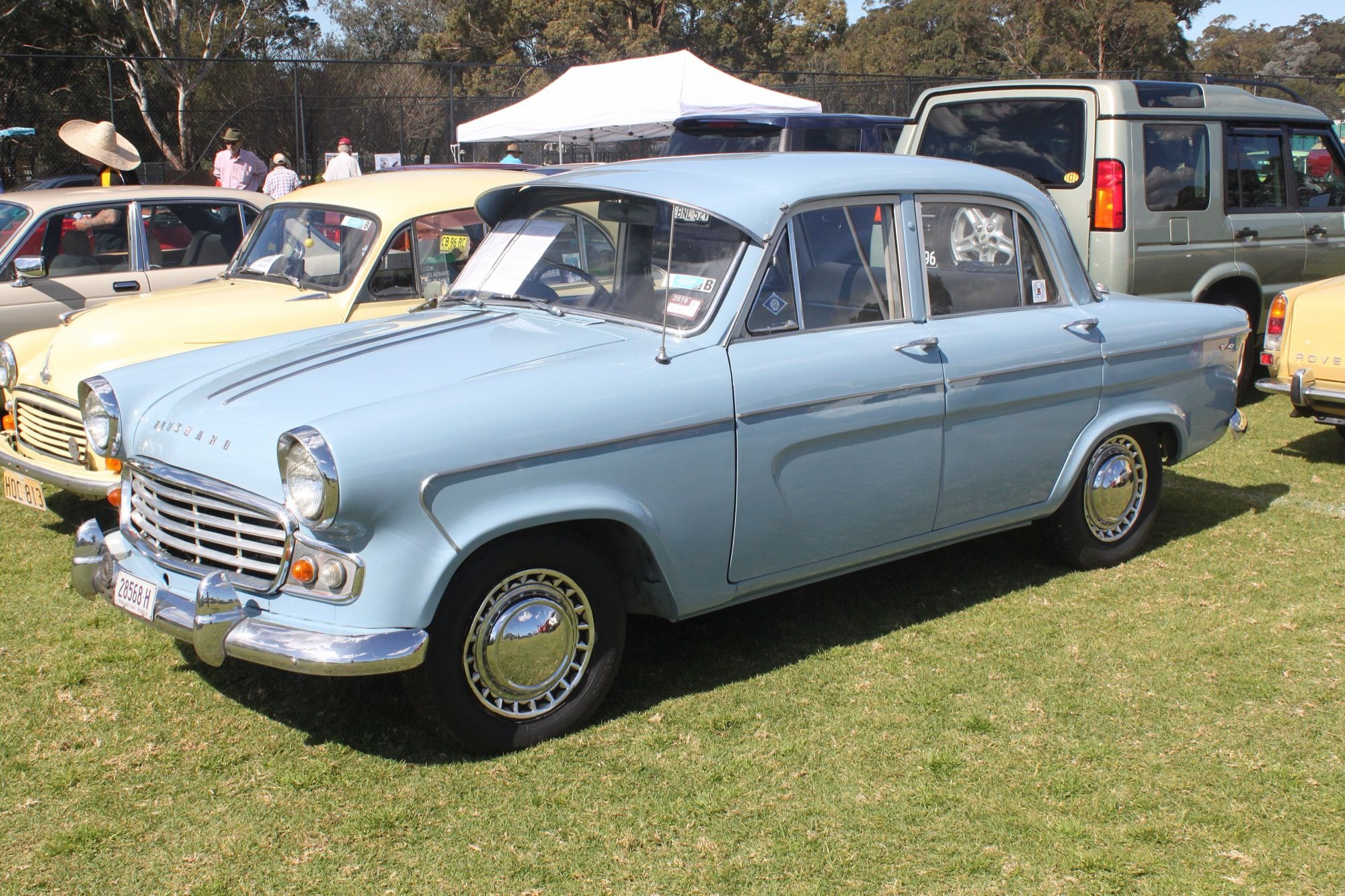 1962 Standard Vanguard Six saloon, front three-quarter view