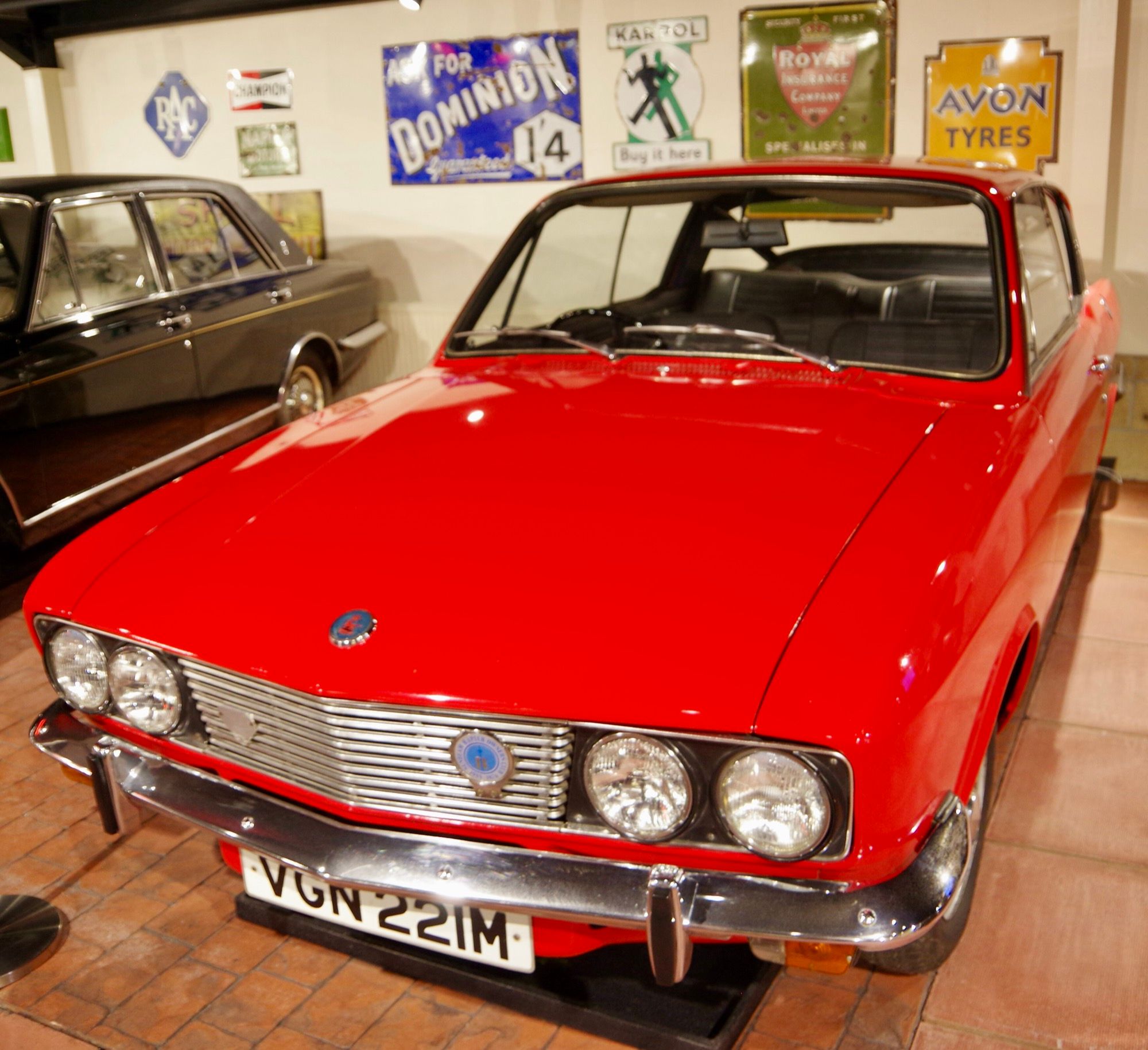1974 Sunbeam Rapier Arrow fastback coupe, front three-quarter view