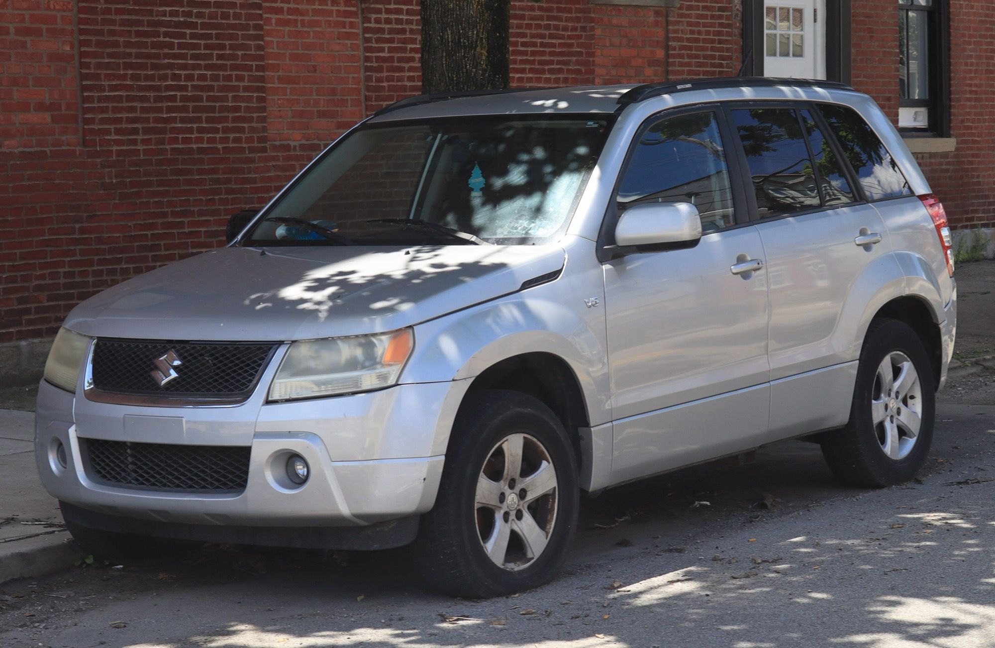 Silver 2007 Suzuki Grand Vitara XSport, front-left view