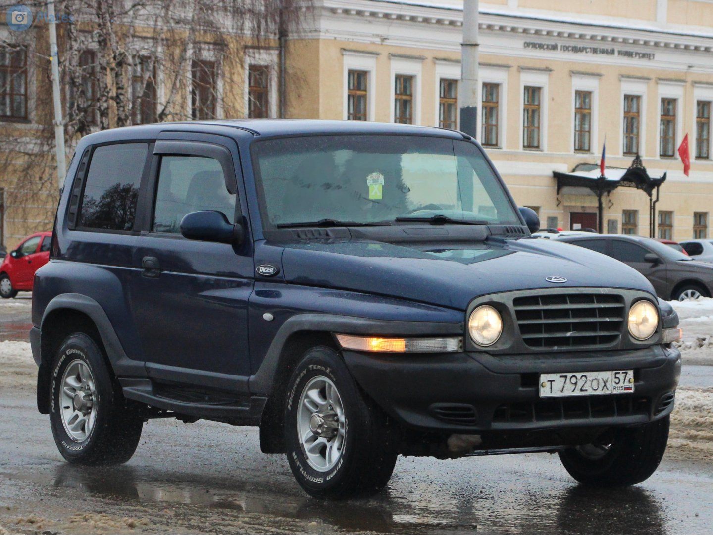 Dark blue 2008 TagAZ Tager three-door SUV, front three-quarter view