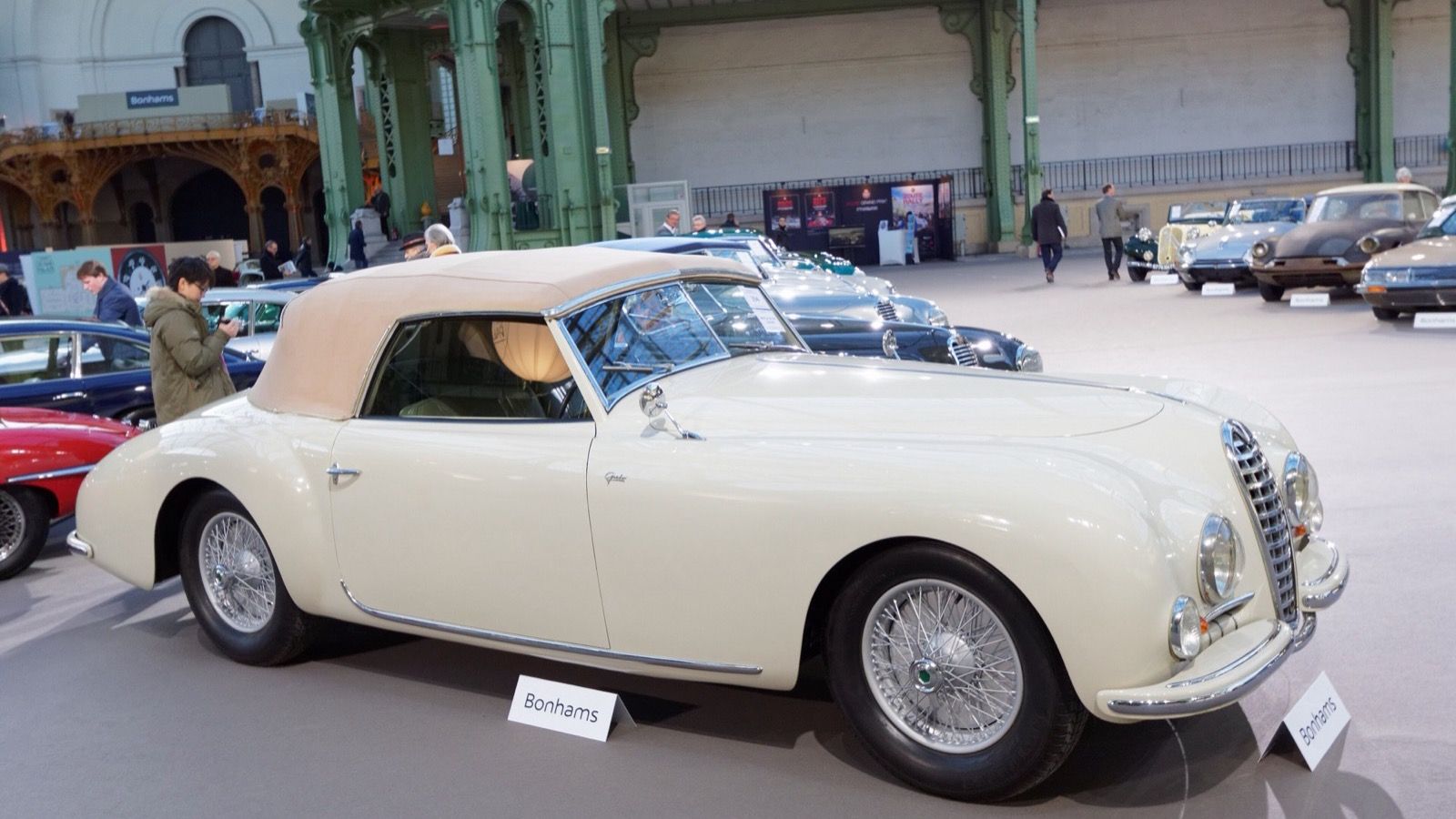 Cream 1953 Talbot-Lago T26 Record cabriolet, side profile