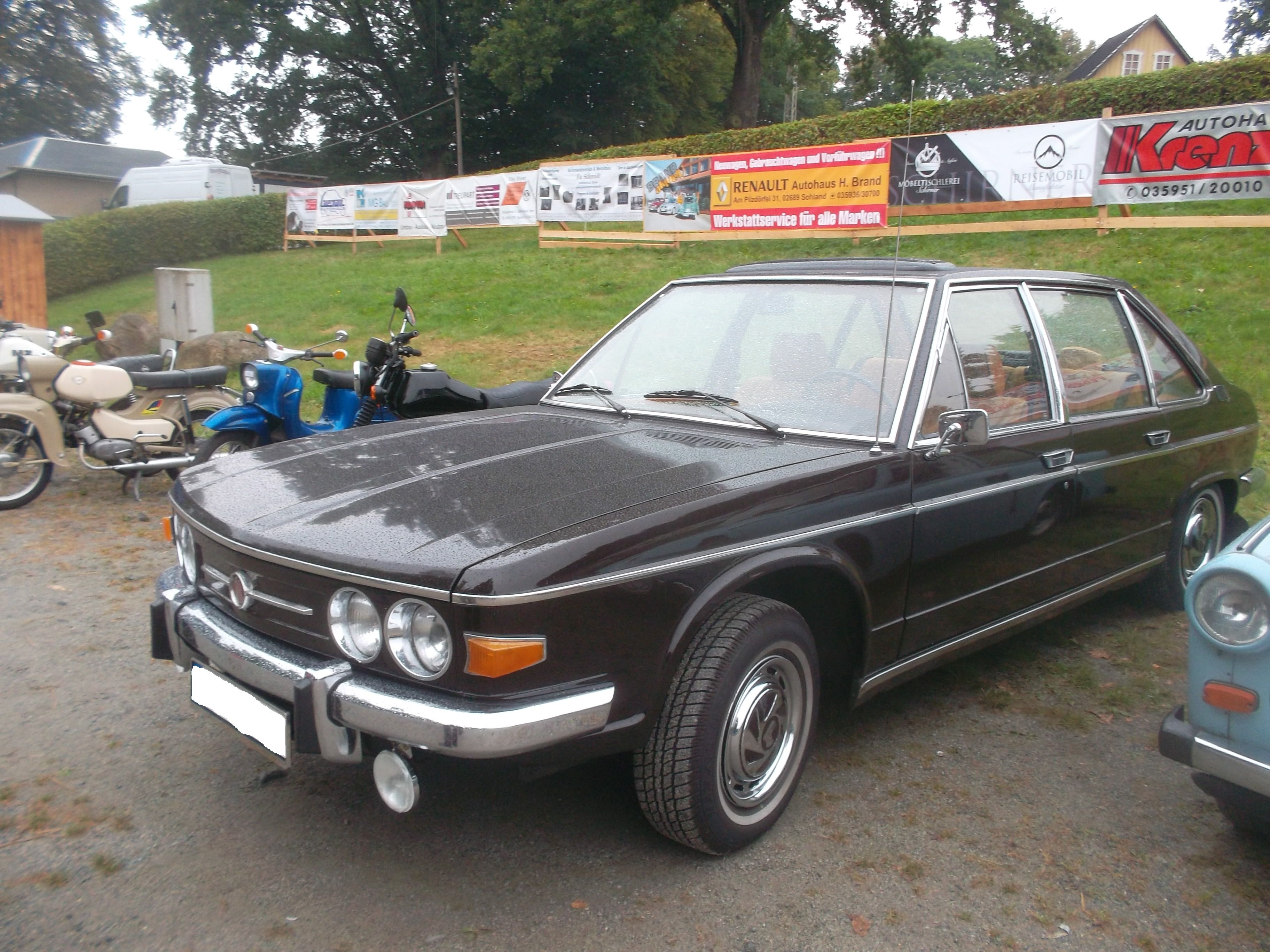 Dark maroon Tatra 613-2, front three-quarter view of the Vignale-styled rear-engined sedan