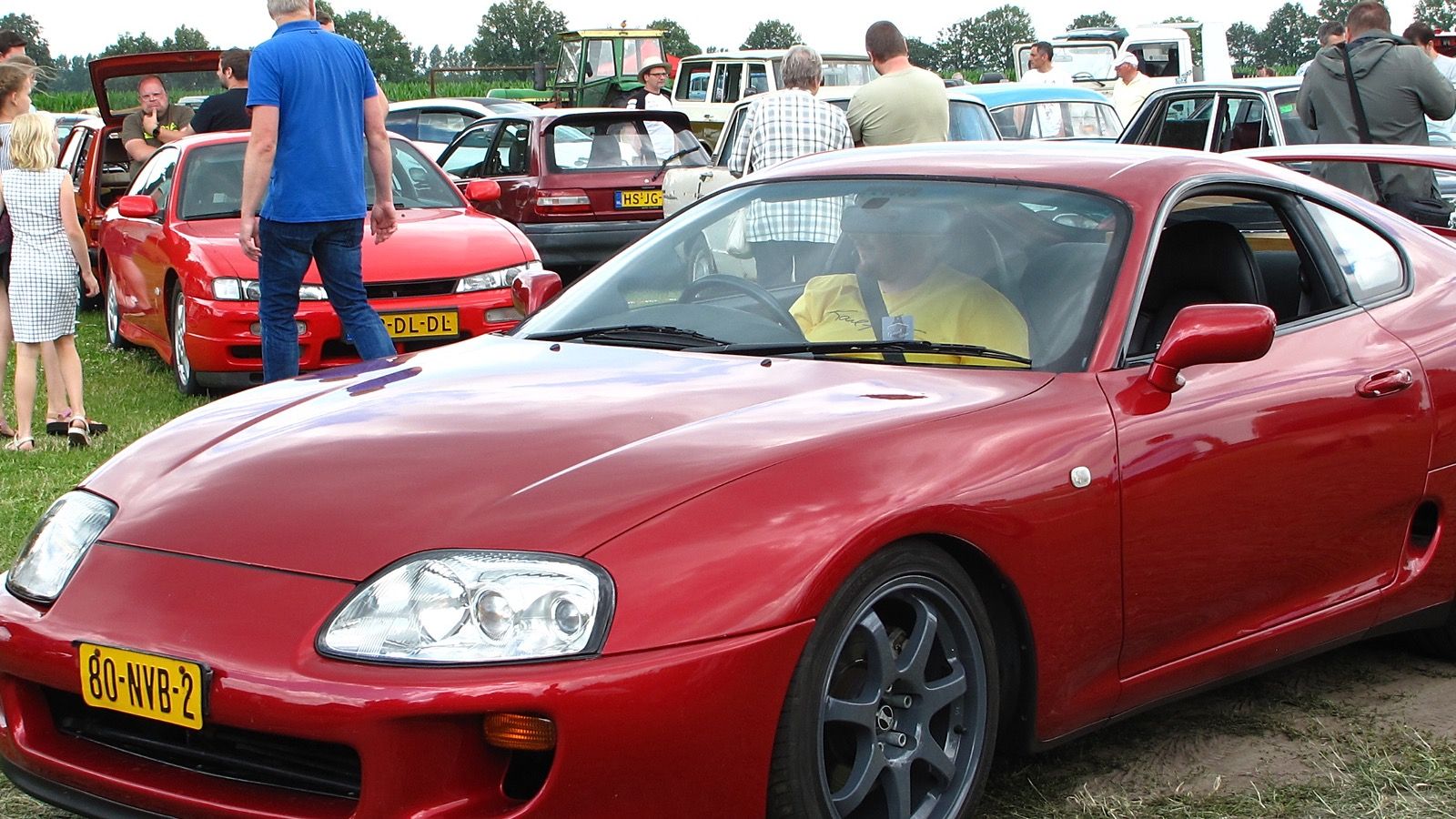 1993 Toyota Supra 3.0i Twin Turbo, fourth generation — coupe, front three-quarter view