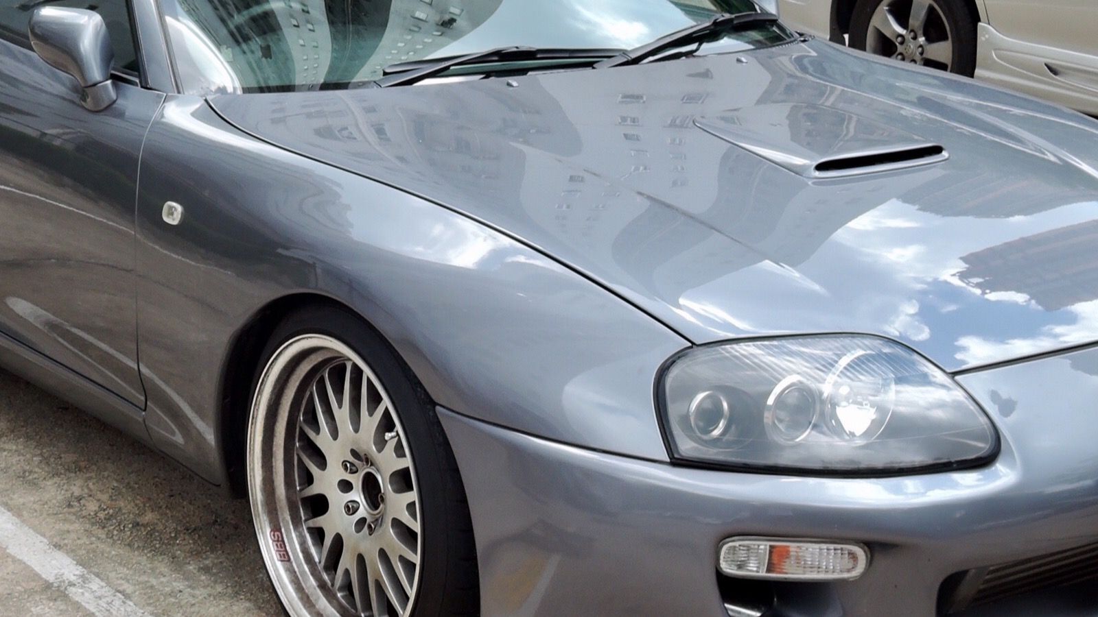 1996 Toyota Supra A80, fourth generation — coupe, front three-quarter view