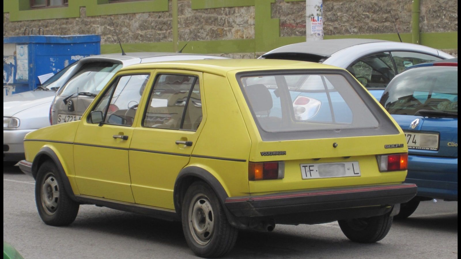 1980 Volkswagen Golf — exterior view