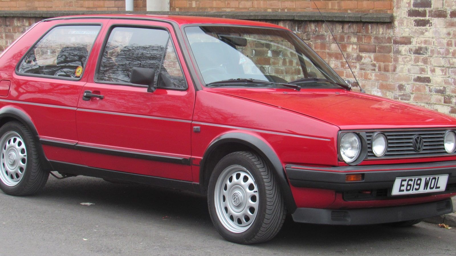 1987 Volkswagen Golf — exterior view