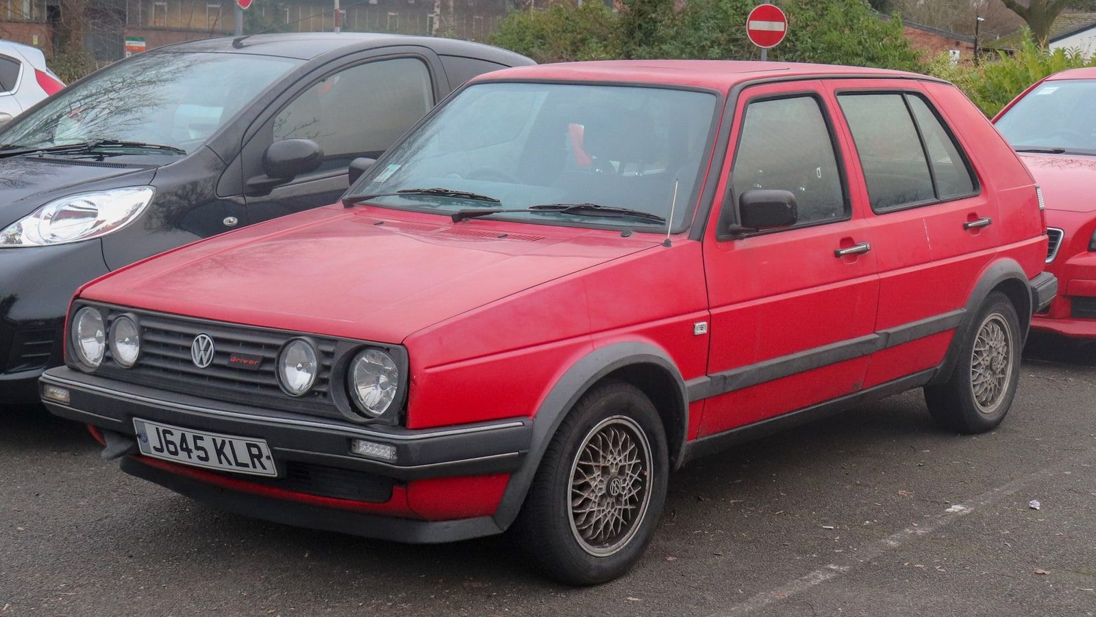 1991 Volkswagen Golf — exterior view