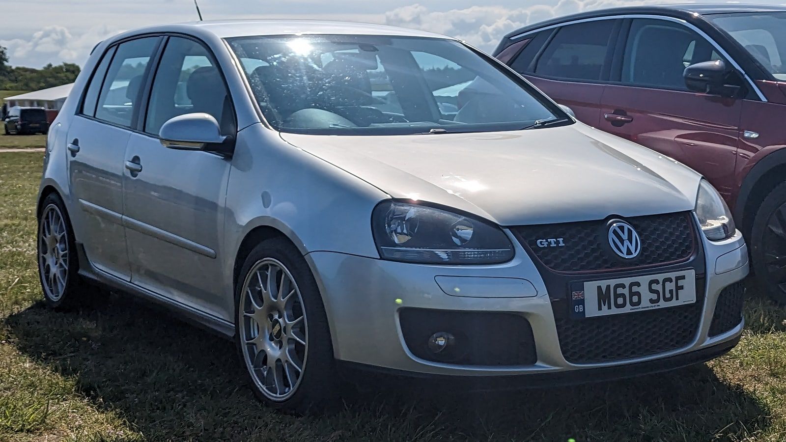 2007 Volkswagen Golf — exterior view